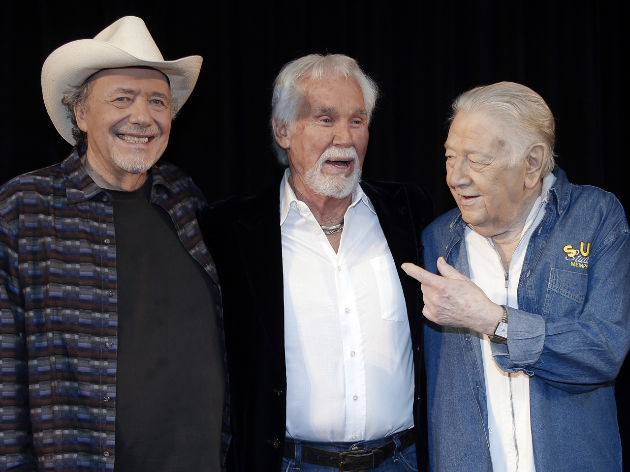New Country Music Hall of Fame inductees announced CBS News