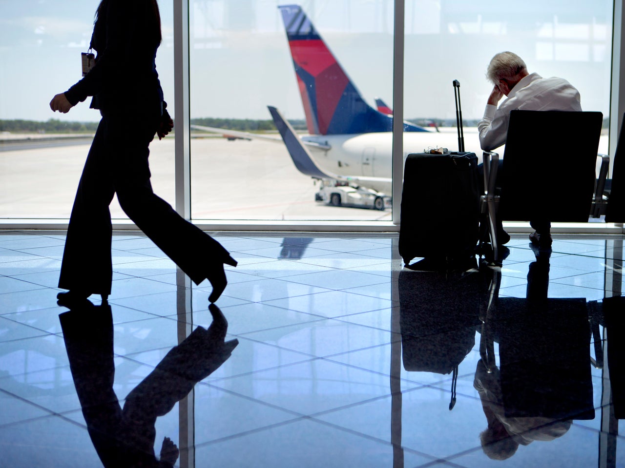 Concourse at Atlanta airport reopened after explosion - CBS News