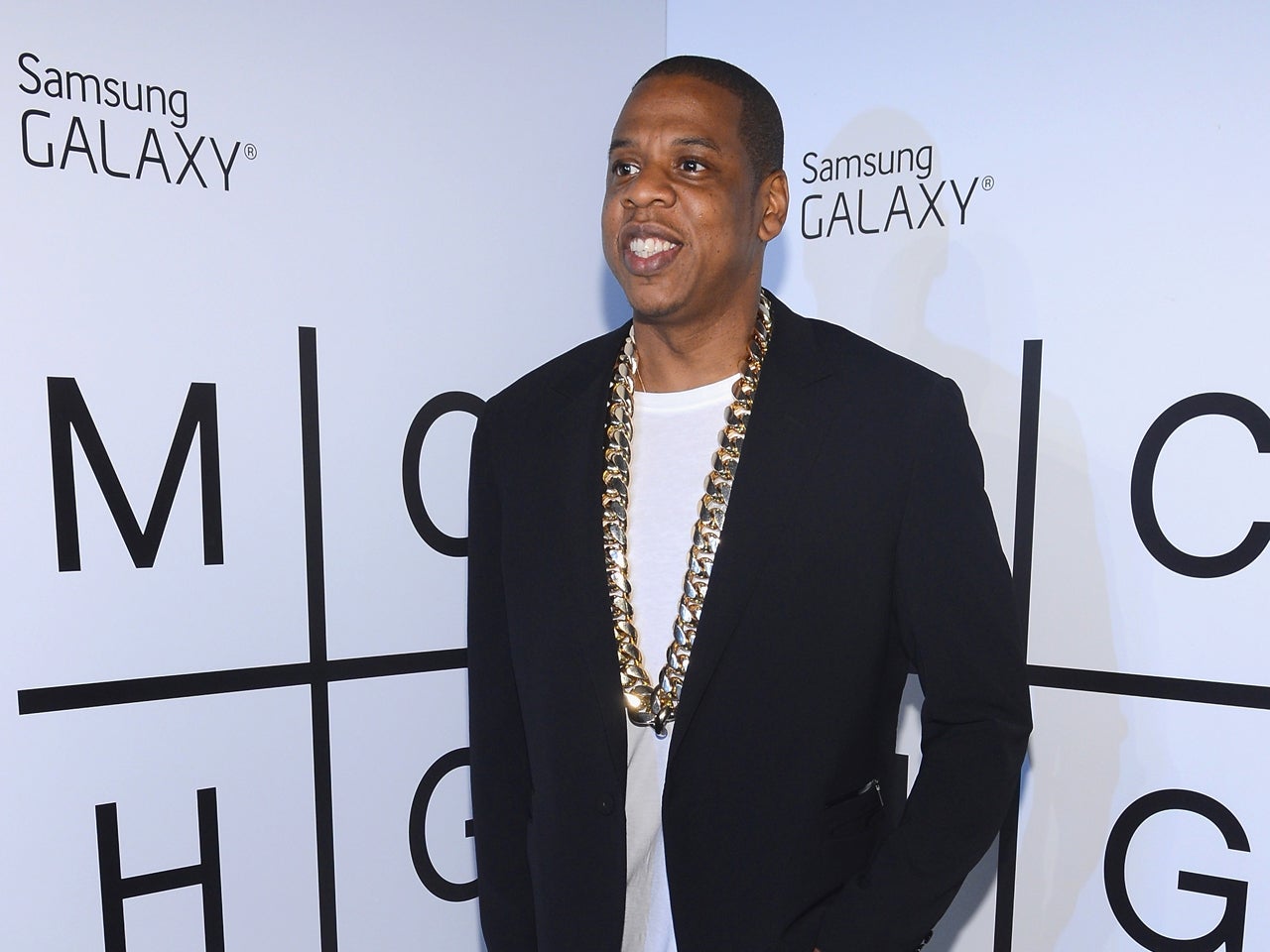 JayZ performs "Picasso Baby" for six hours at New York art gallery(00)