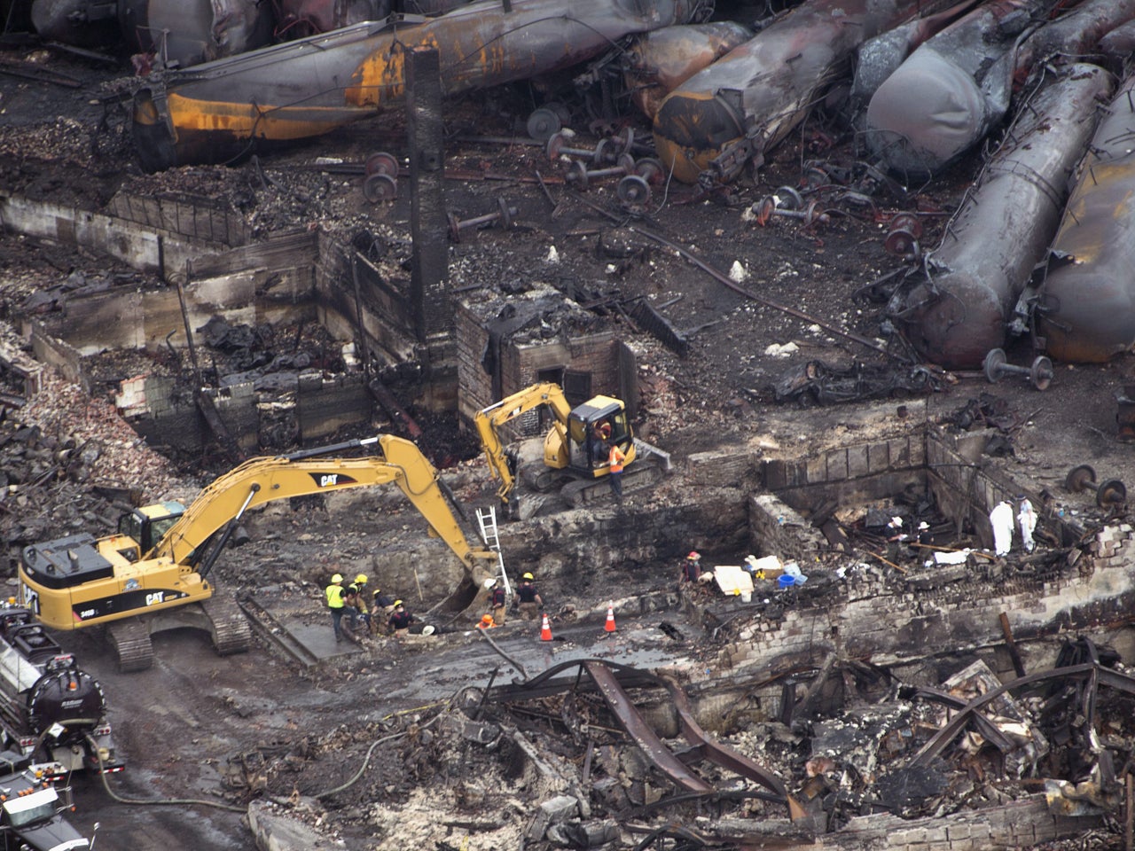 Criminal probe opened in Quebec train crash CBS News