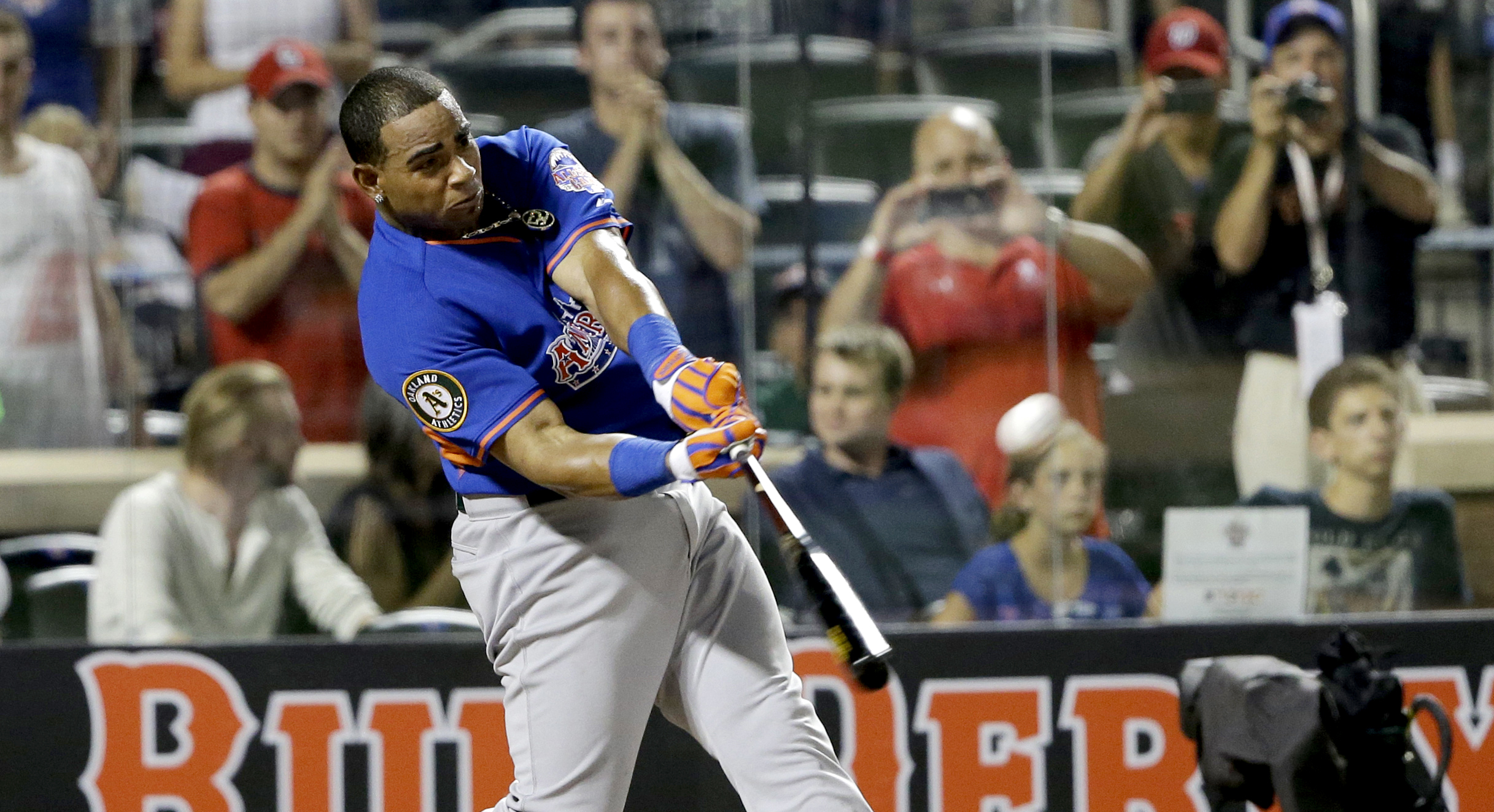 Yoenis Cespedes tops Bryce Harper in Home Run Derby final 