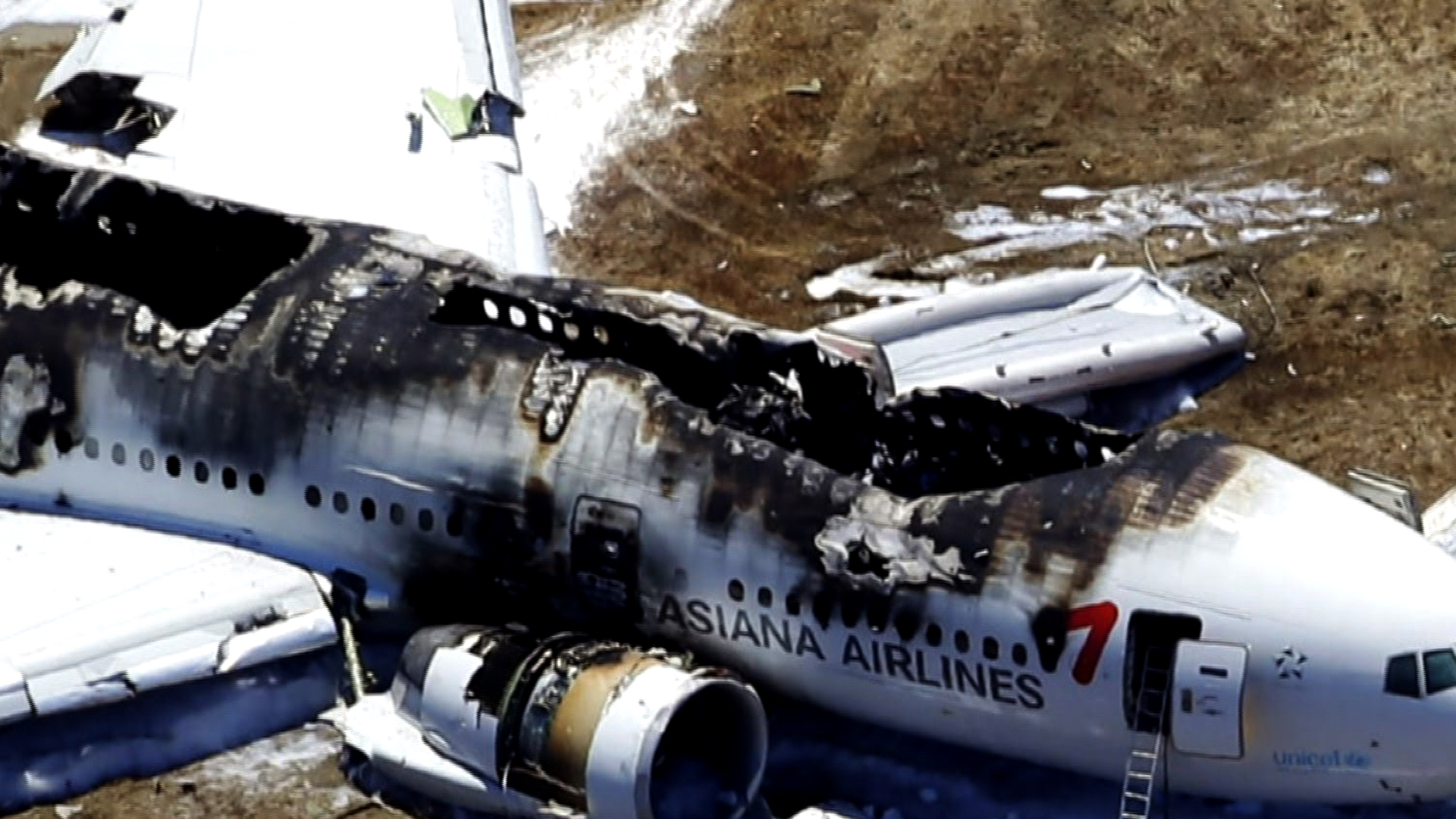 Asiana Offers 10k Each To Survivors Of Crash Cbs News