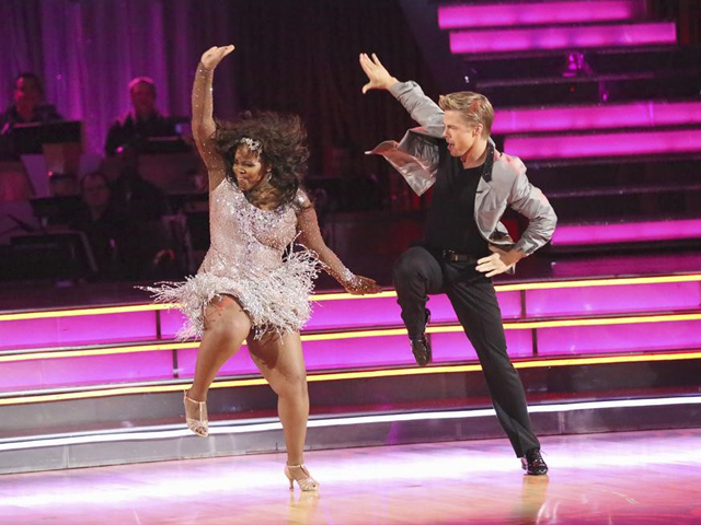 "Dancing With The Stars" Kicks Off 17th Season - CBS News