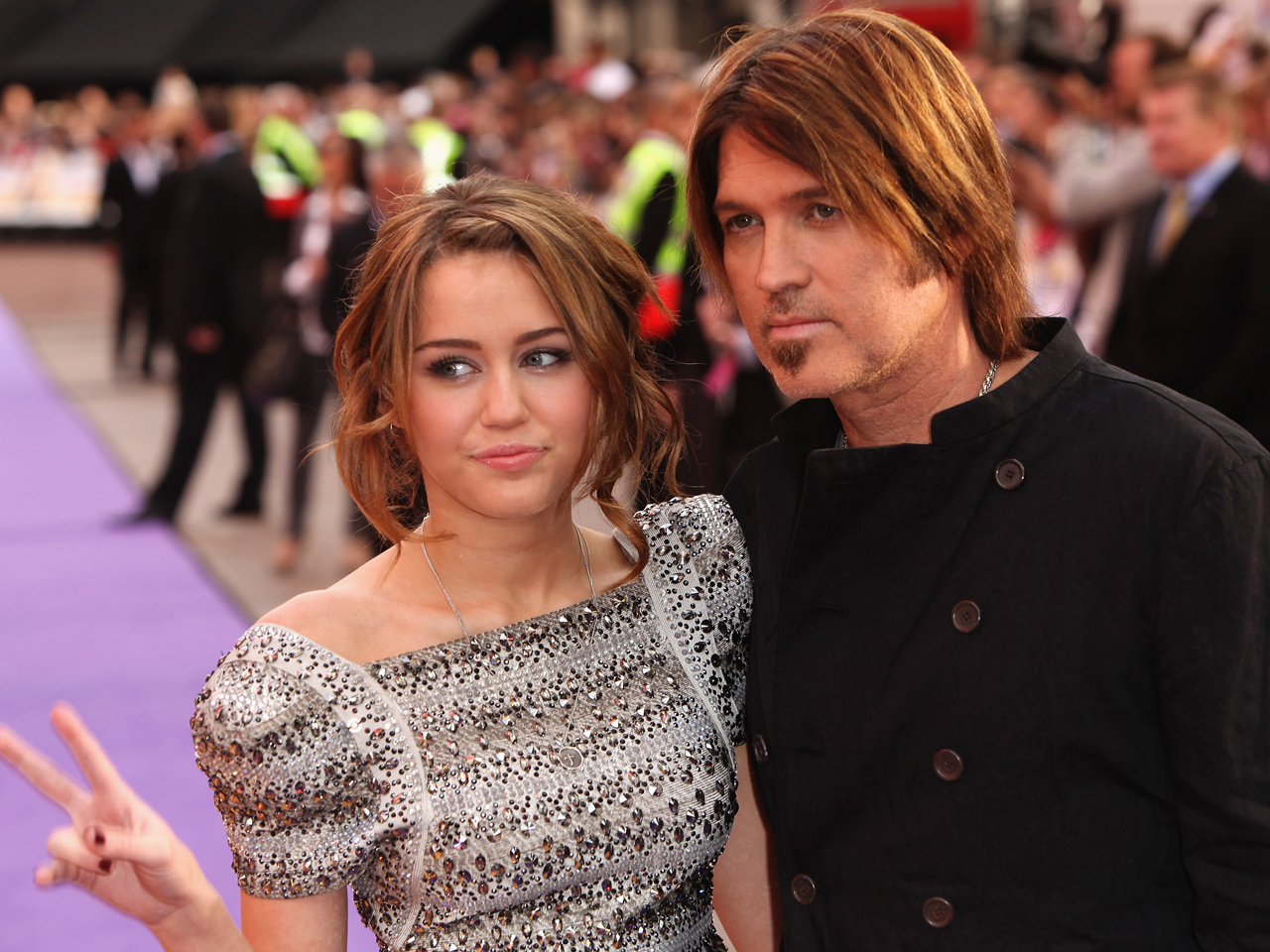 1280px x 960px - Billy Ray Cyrus defends daughter: \