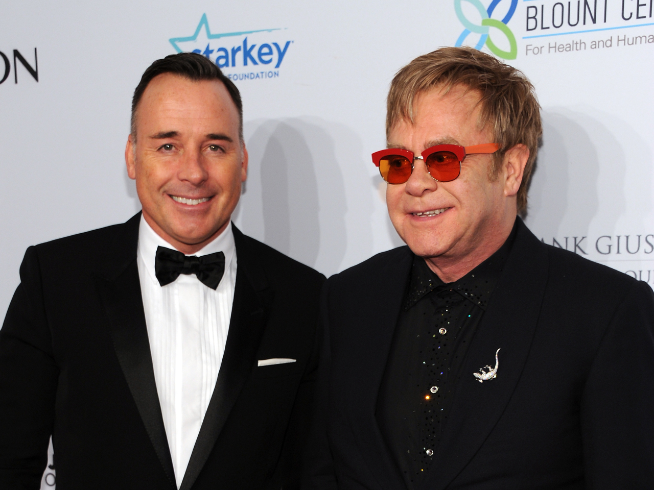 Elton John, Heart's Wilson sisters praise Hillary Clinton at AIDS ...