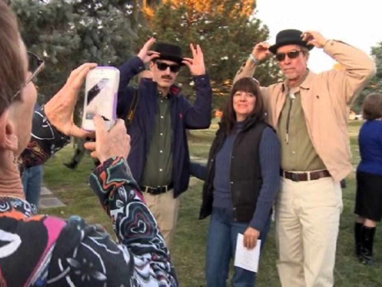 Albuquerque embraces Breaking Bad with funeral for Walter White, New  Mexico