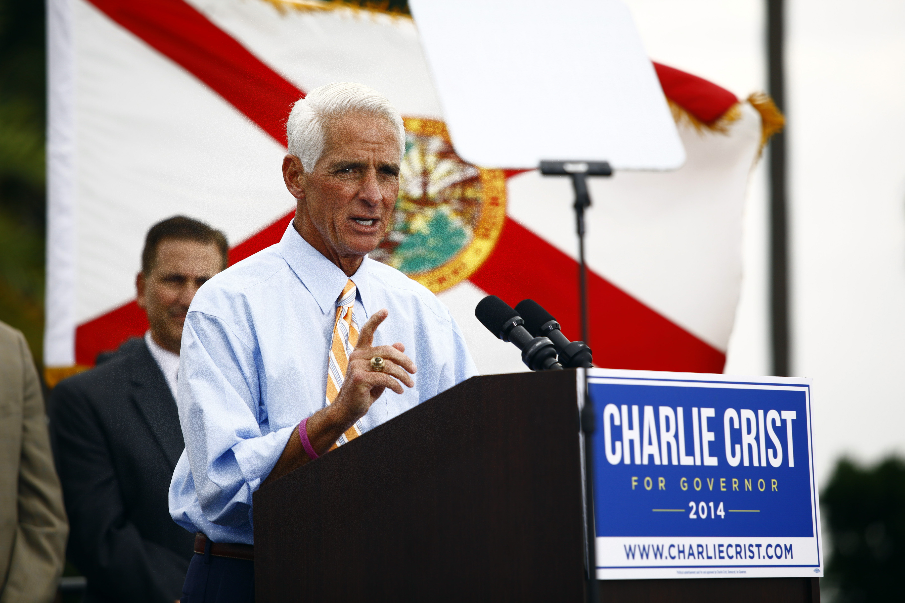 Crist Jumps Into Florida Governor's Race As A Democrat - CBS News