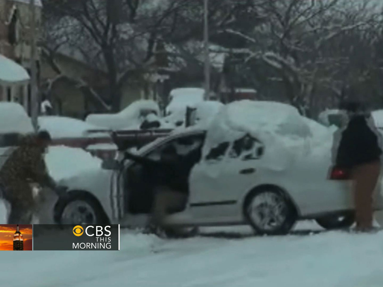 Thanksgiving Travel: How To Weather The Winter Storm - CBS News