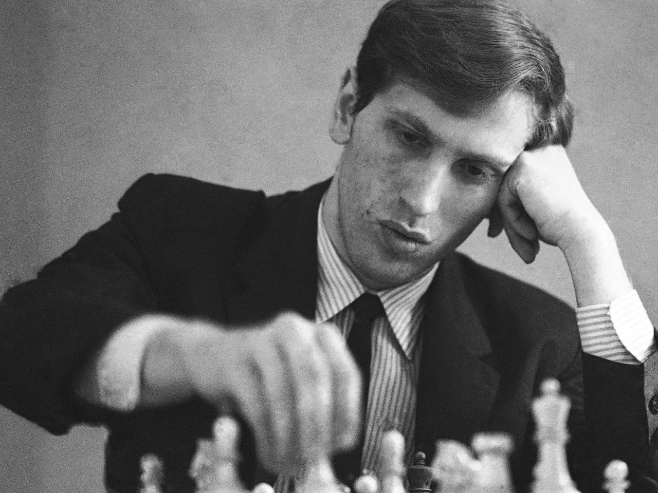 Bobby Fischer Goes to War