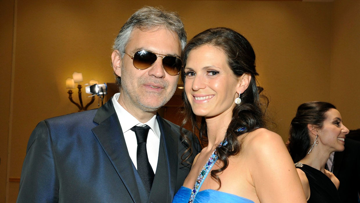 Image of Andrea Bocelli, his wife Enrica Cenzatti and their son Amos