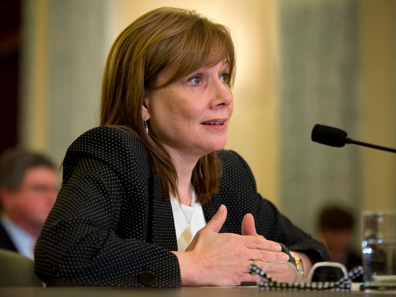 Senators accuse GM of covering up defective switch - CBS News