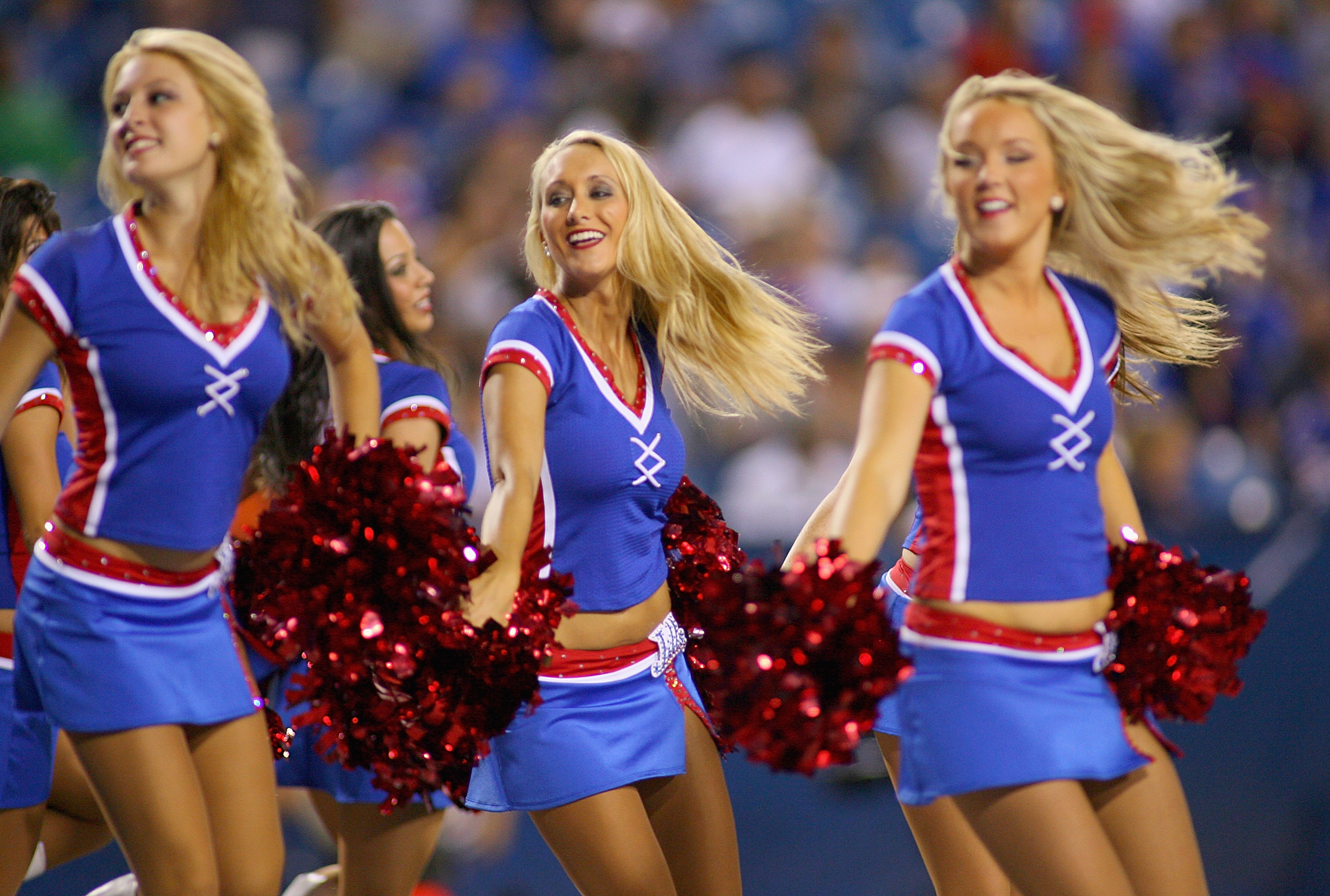 Buffalo Bills Cheerleaders Pack Up Pom Poms After Lawsuit Cbs News