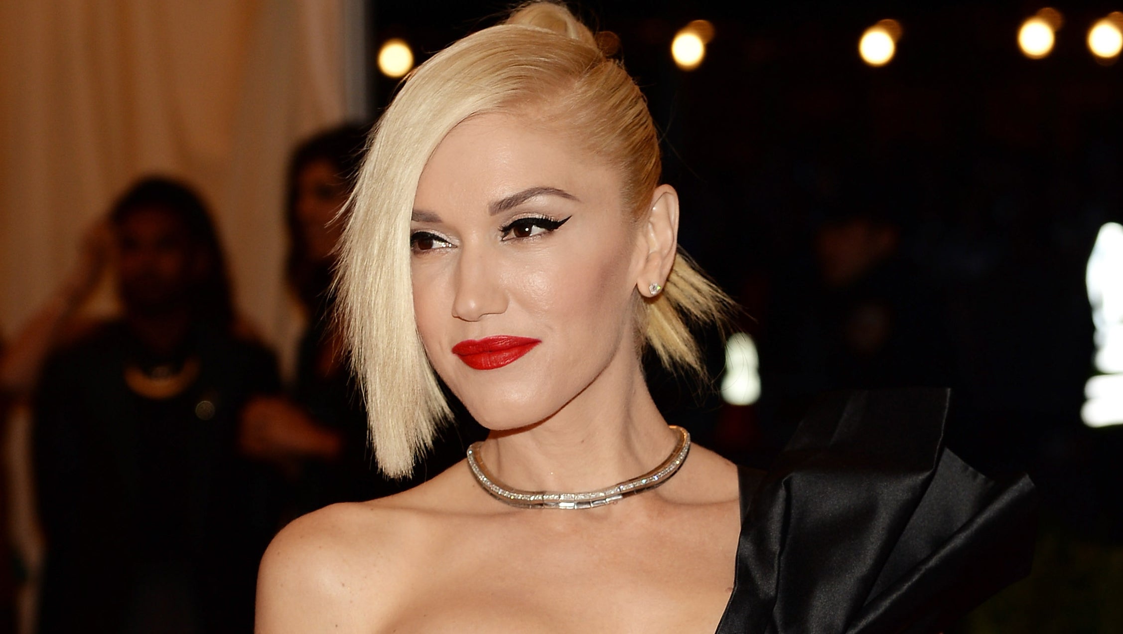 Gwen Stefani signs on as coach of "The Voice" CBS News