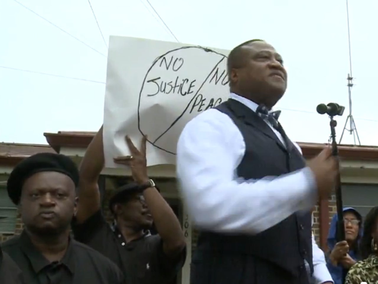 Anger in small Texas city of Hearne after cop shoots woman, 93, to