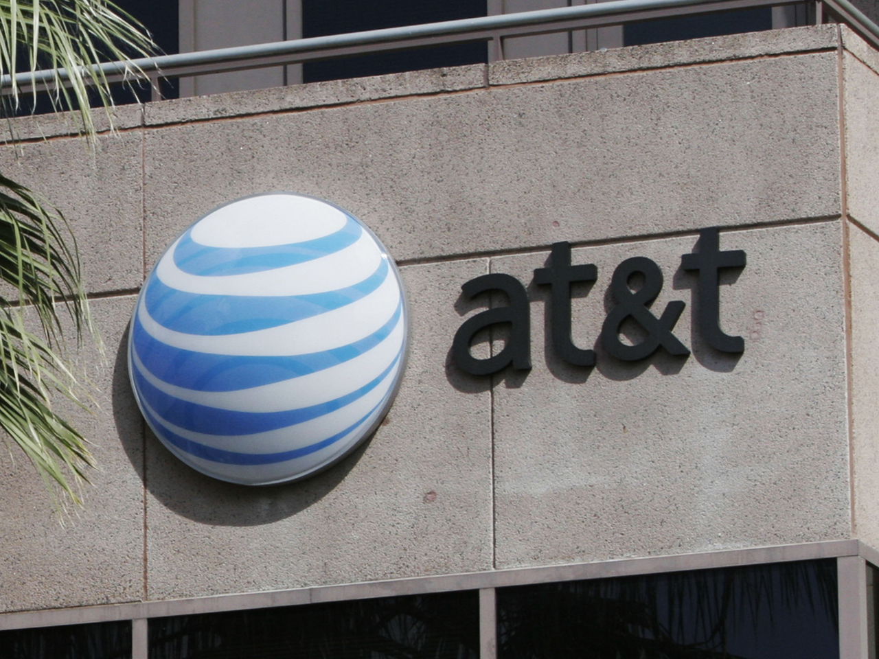 U.S. Regulators Clear $48.5 Billion AT&T-DirecTV Merger