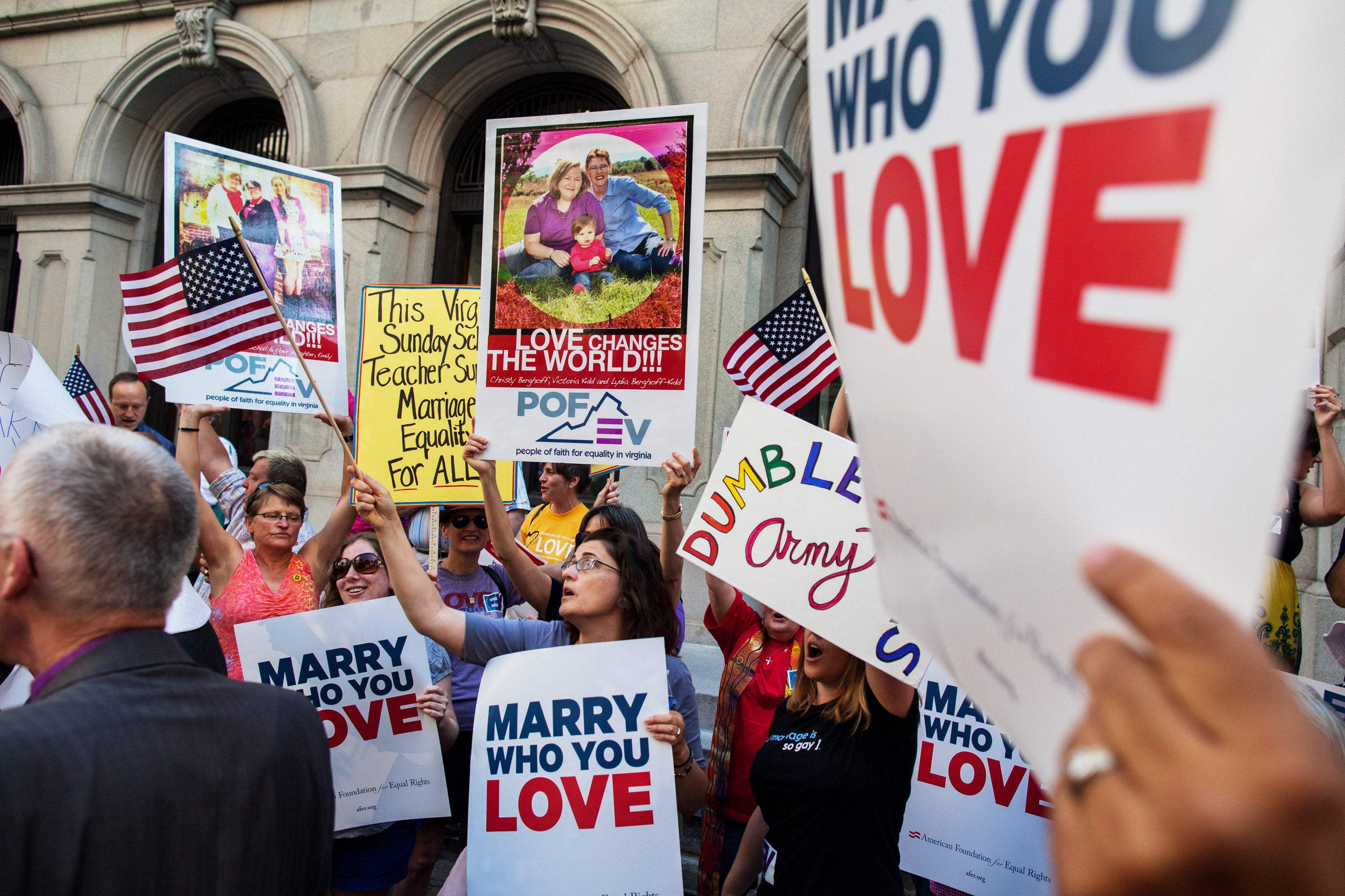 Same Sex Marriage On The Brink? Kim Davis' Bold Supreme Court Move. - 48mb3fj