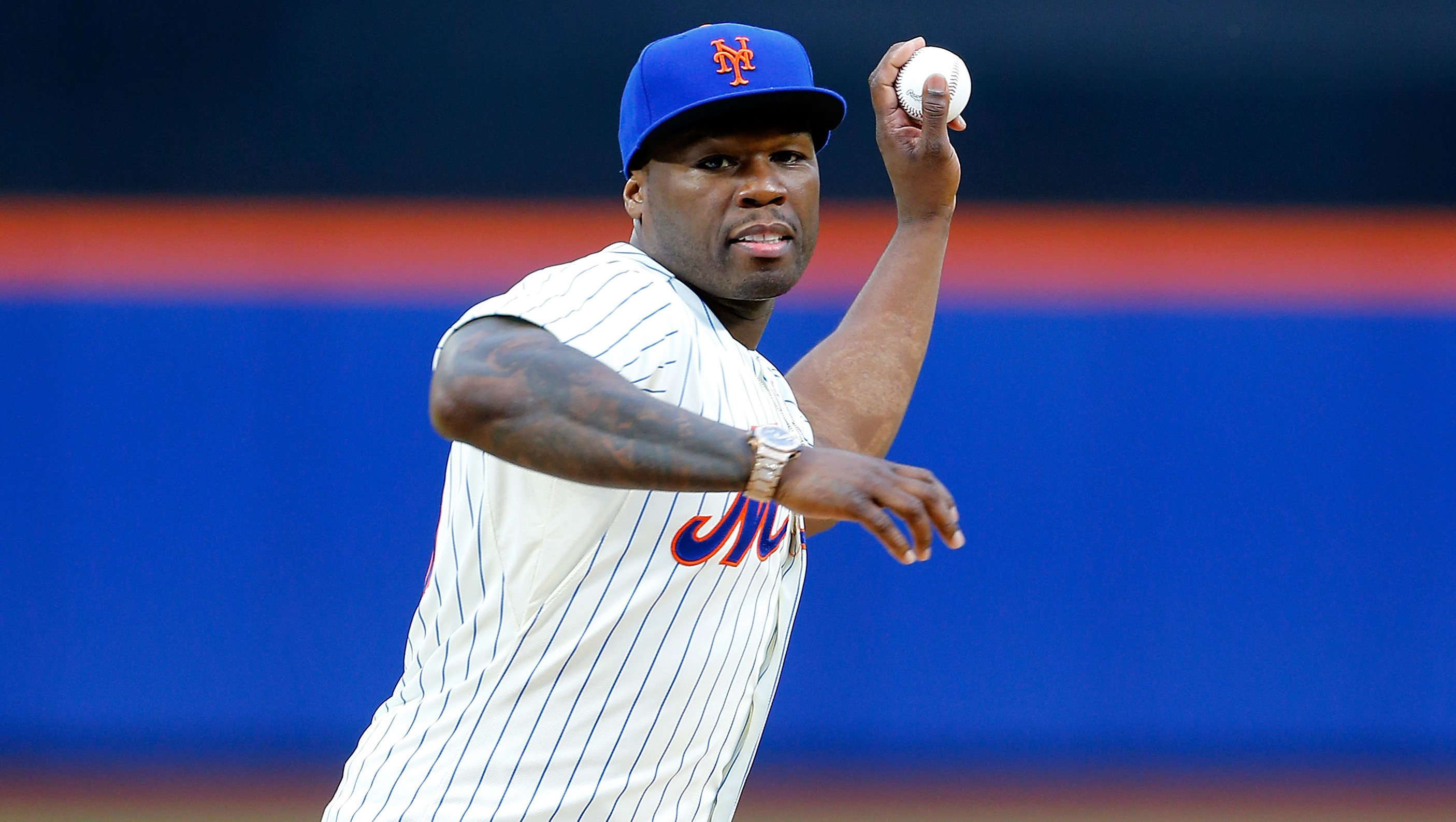 50 Cent not on money with 1st pitch at Citi Field