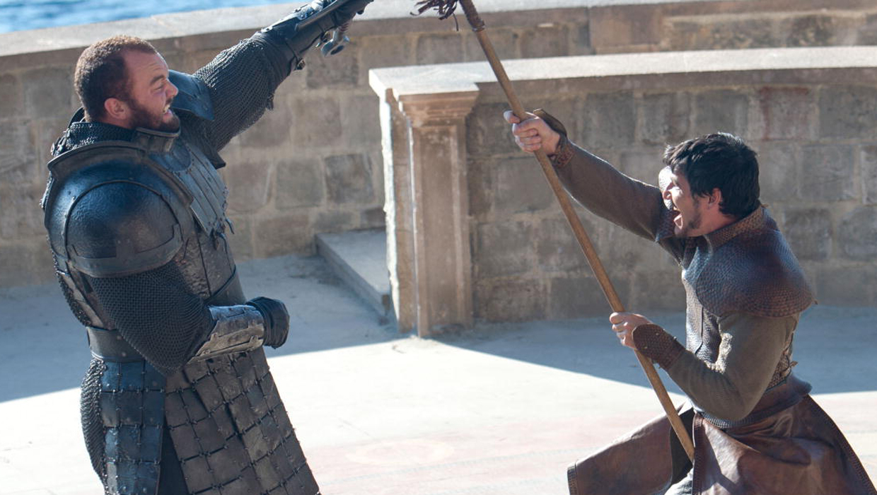 bygning Bedre Grundlægger Game of Thrones" recap: Showdown in "The Mountain and the Viper" - CBS News