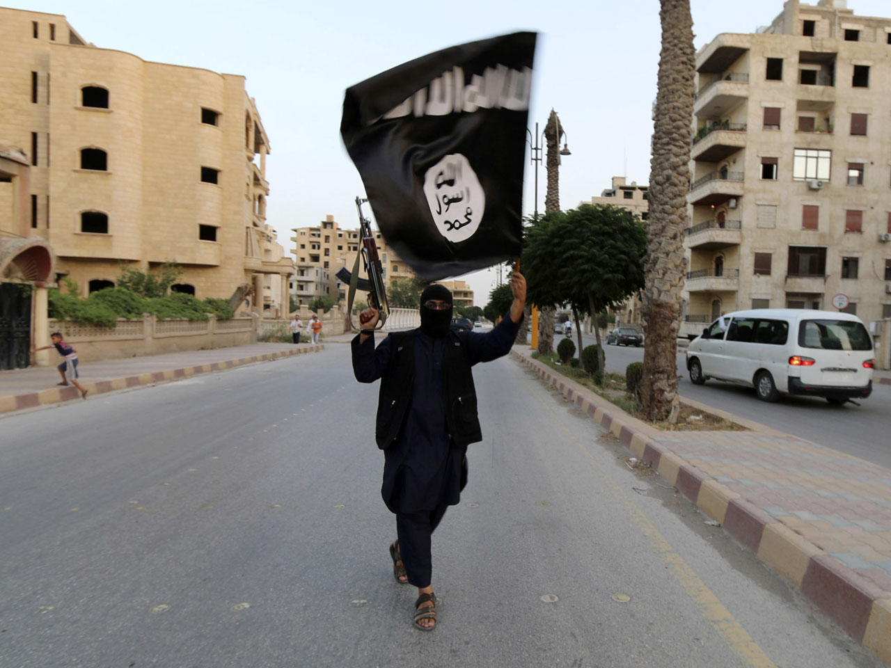 Isis Declares Creation Of Mideast Caliphate Across Iraq And Syria Cbs News 4827