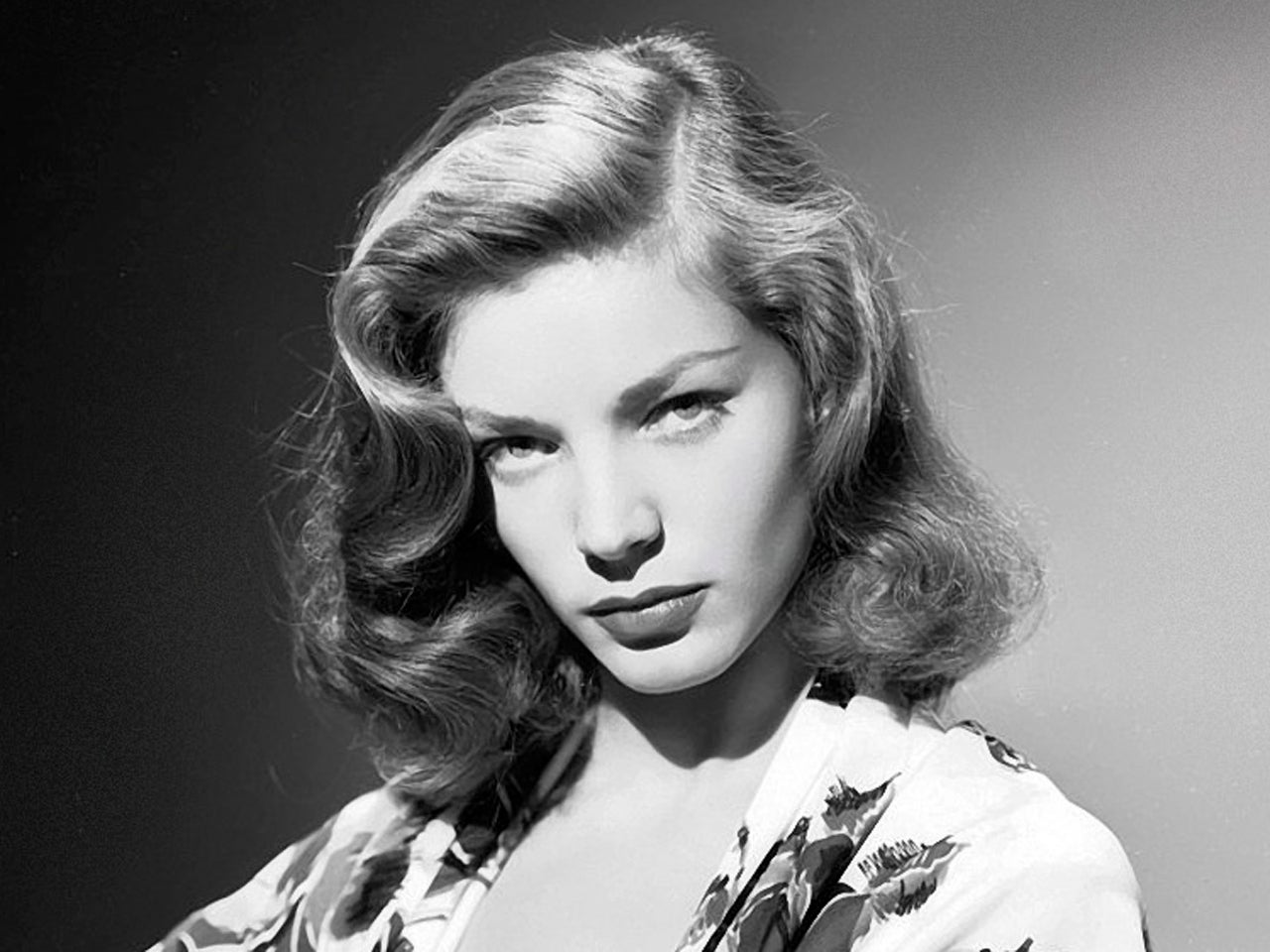 Lauren Bacall's best moments on screen - CBS News