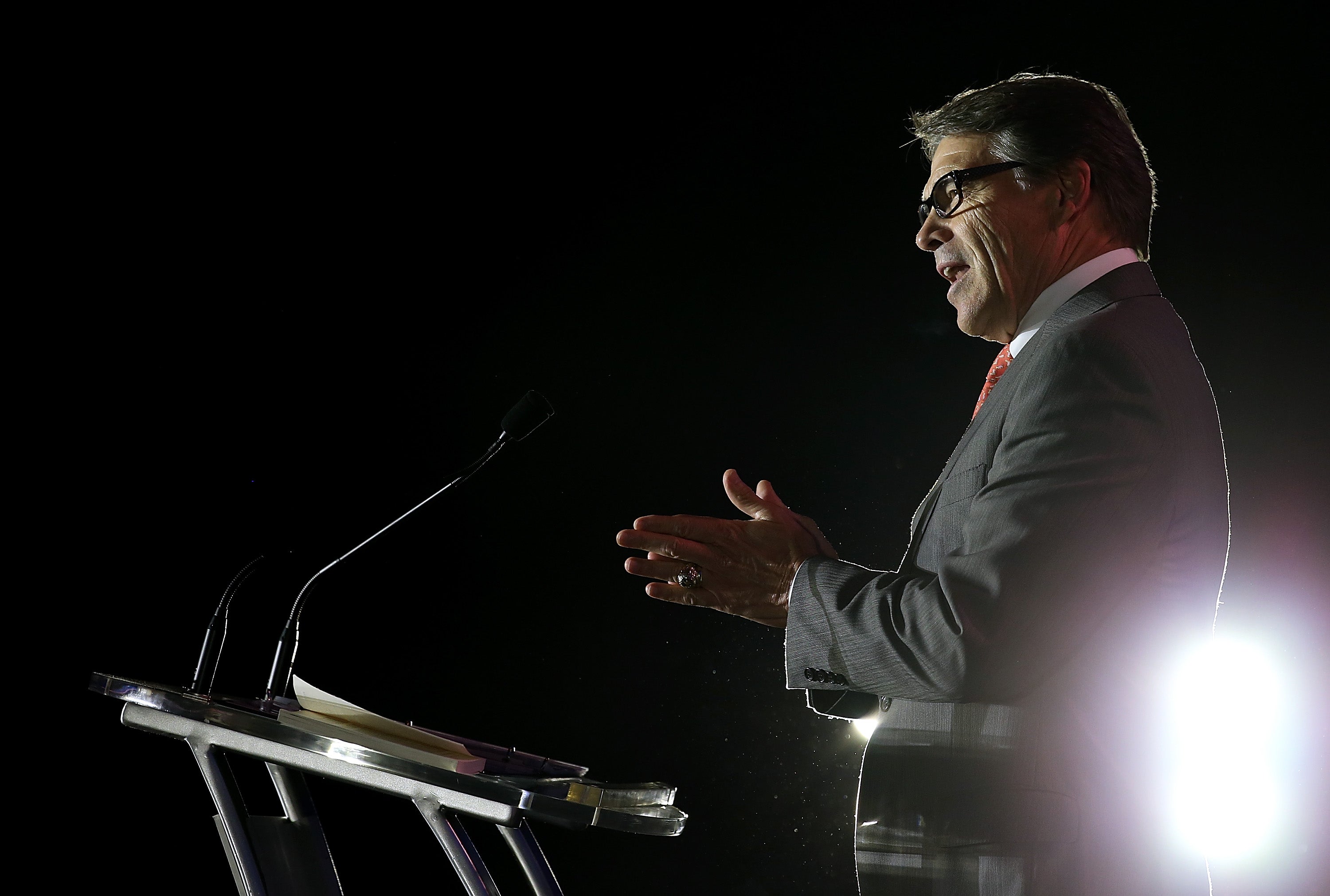 Rick Perry s Indictment Exposes Texas Political Divide CBS News