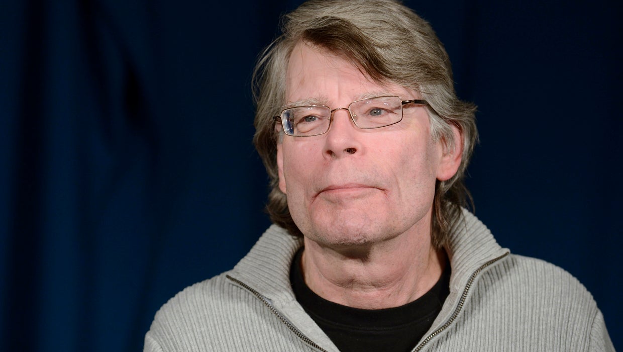 Hulu sets "11/22/63" series based on Stephen King novel - CBS News