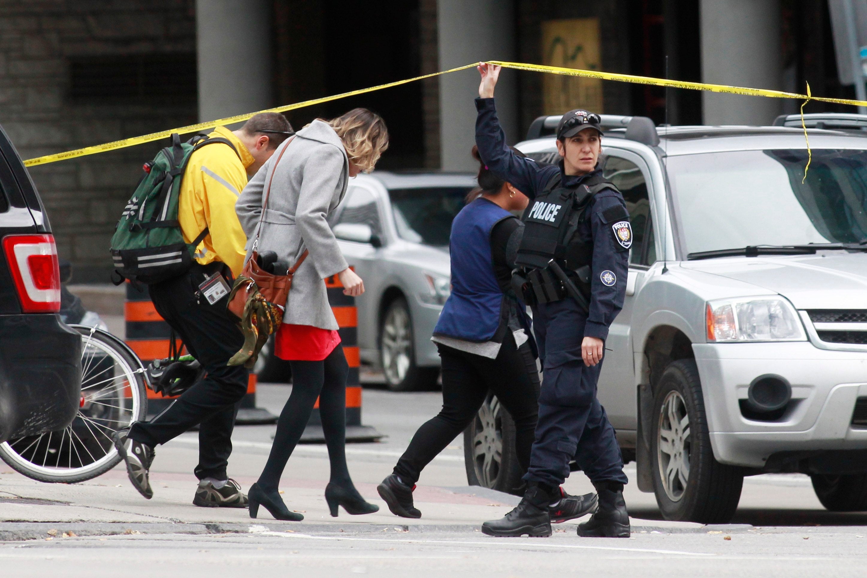 Ottawa shootings trigger lockdowns, alerts, cancellations CBS News