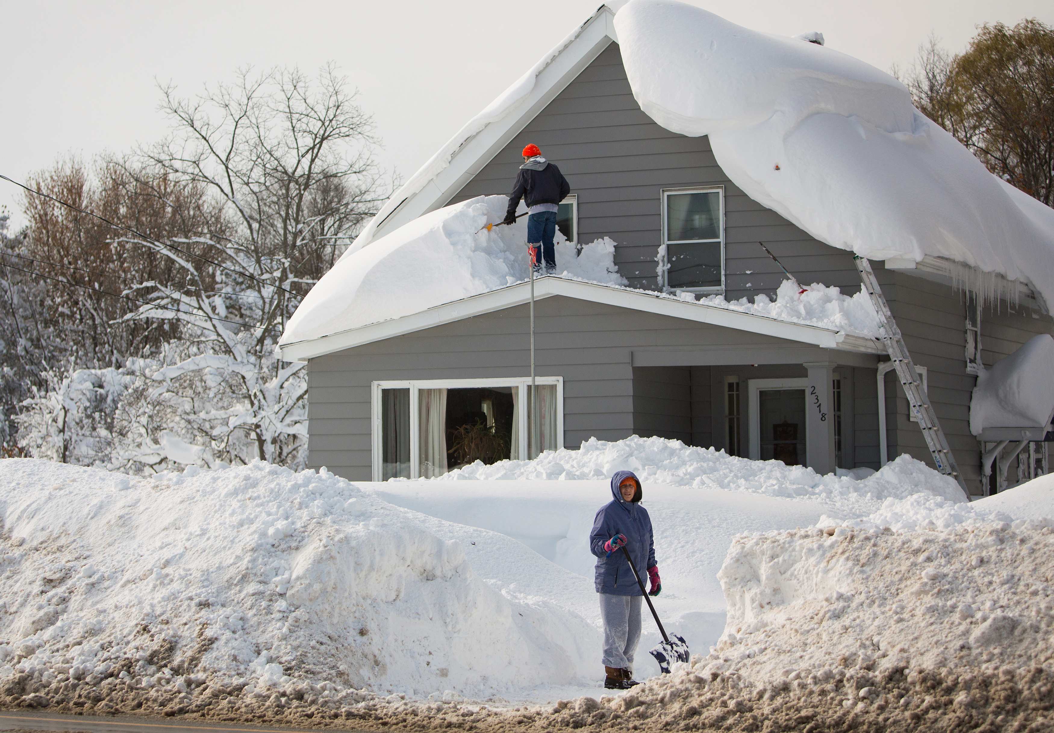 Deadly storm dumps nearly 6 feet of snow on upstate NY, with more