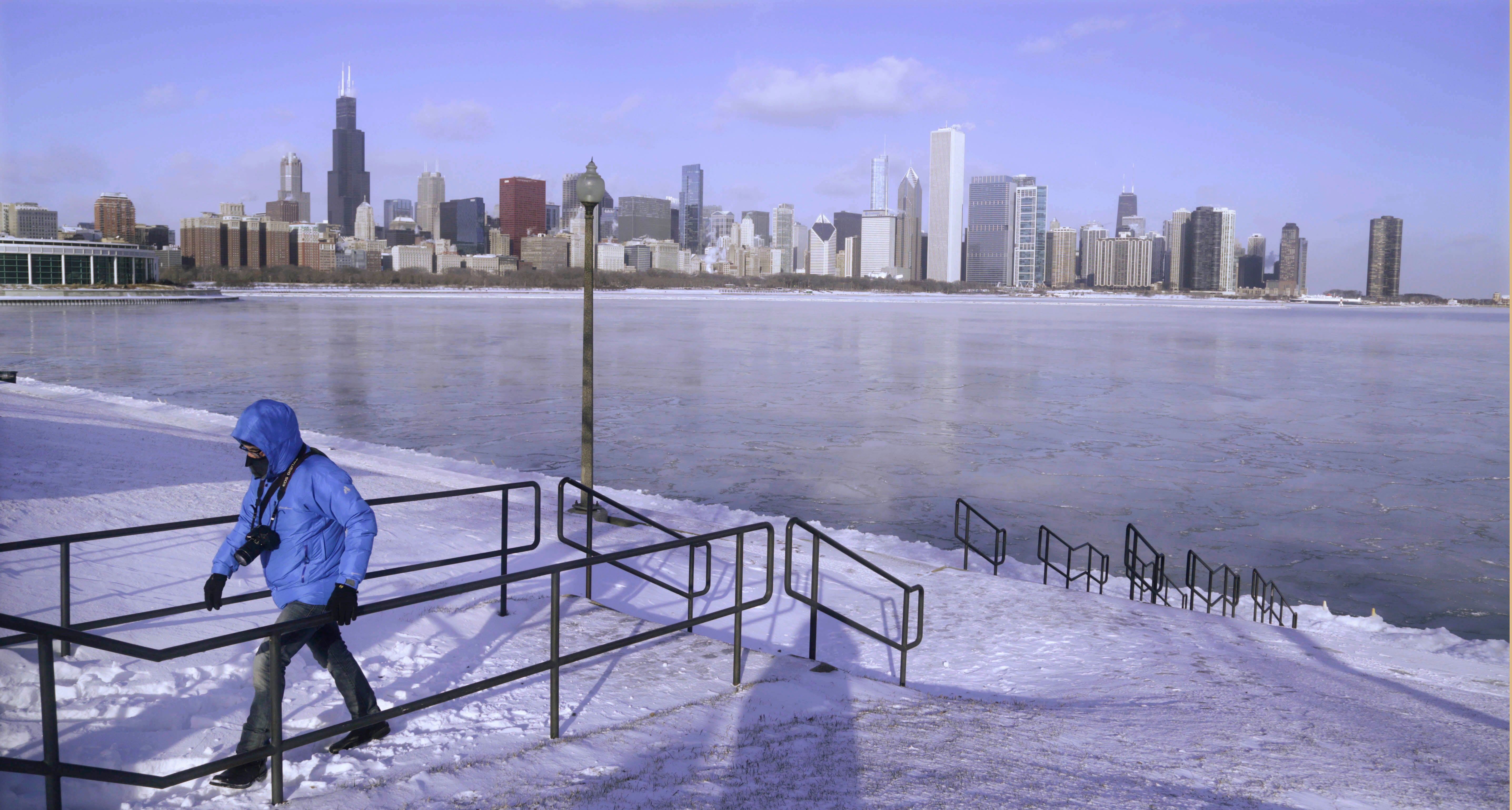 Arctic blast drops temperatures throughout much of U.S. - CBS News