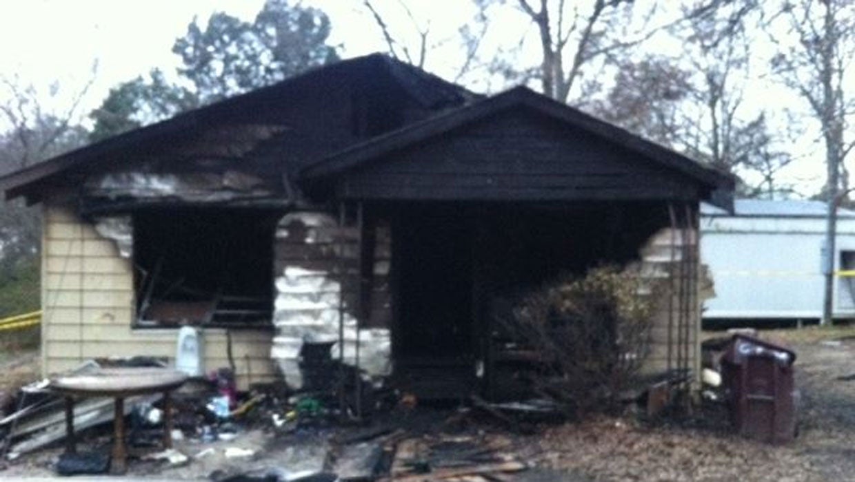 Cops 2 kids die in Louisiana house fire while mom gets hair done CBS