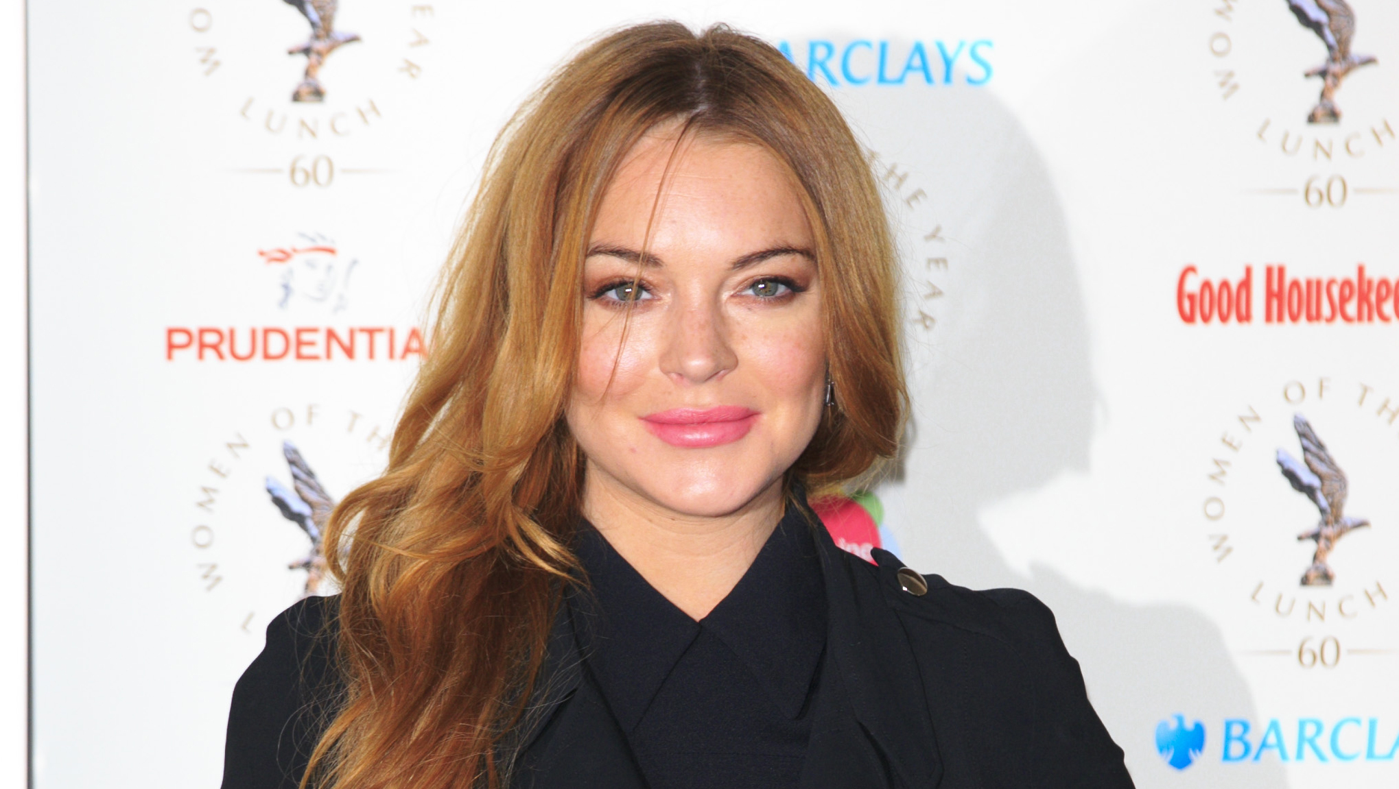 Lindsay Lohan Mother File Defamation Lawsuit Against Fox News Cbs News