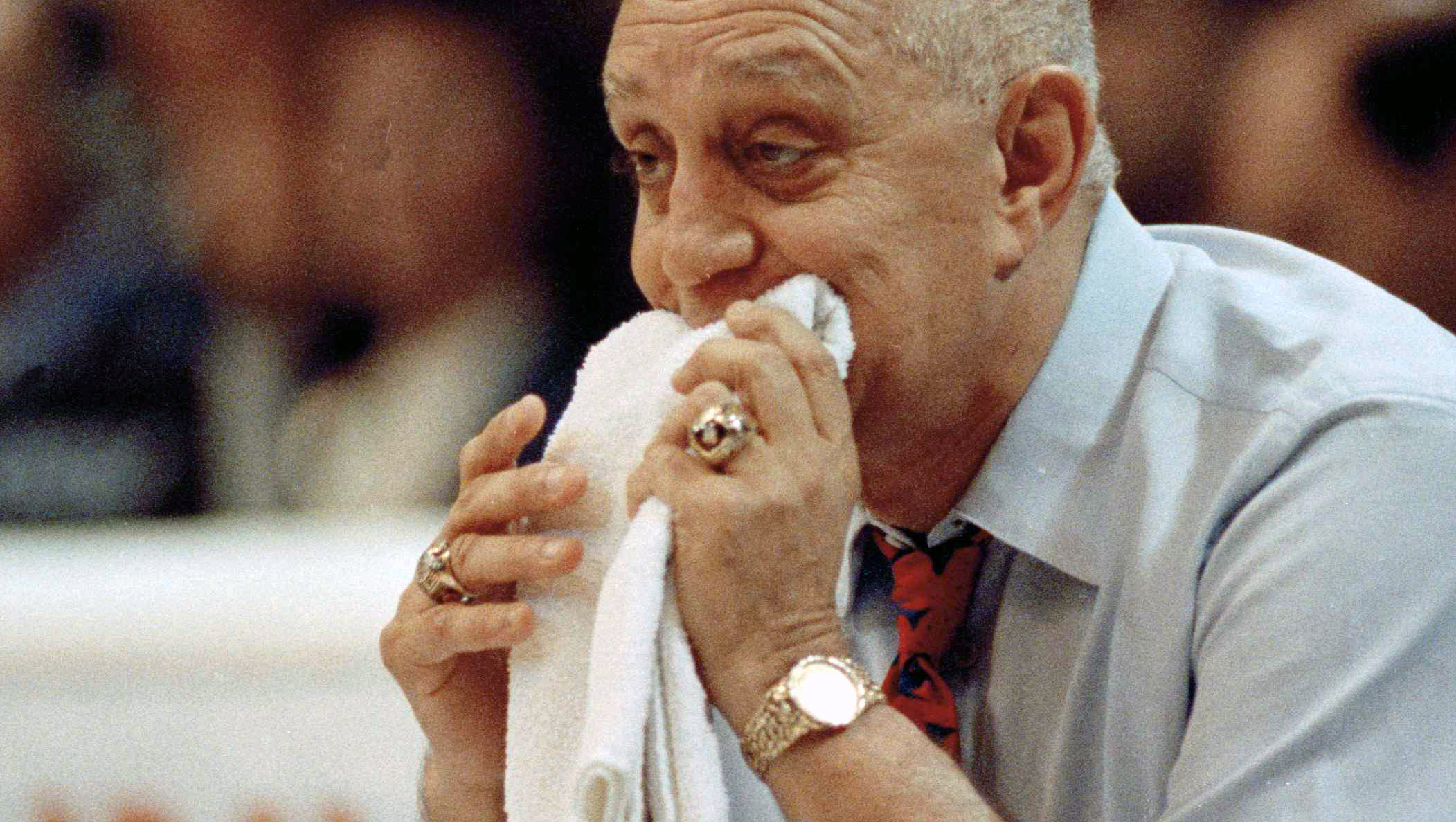 Jerry Tarkanian, former UNLV basketball coach, dies at 84 - CBS News