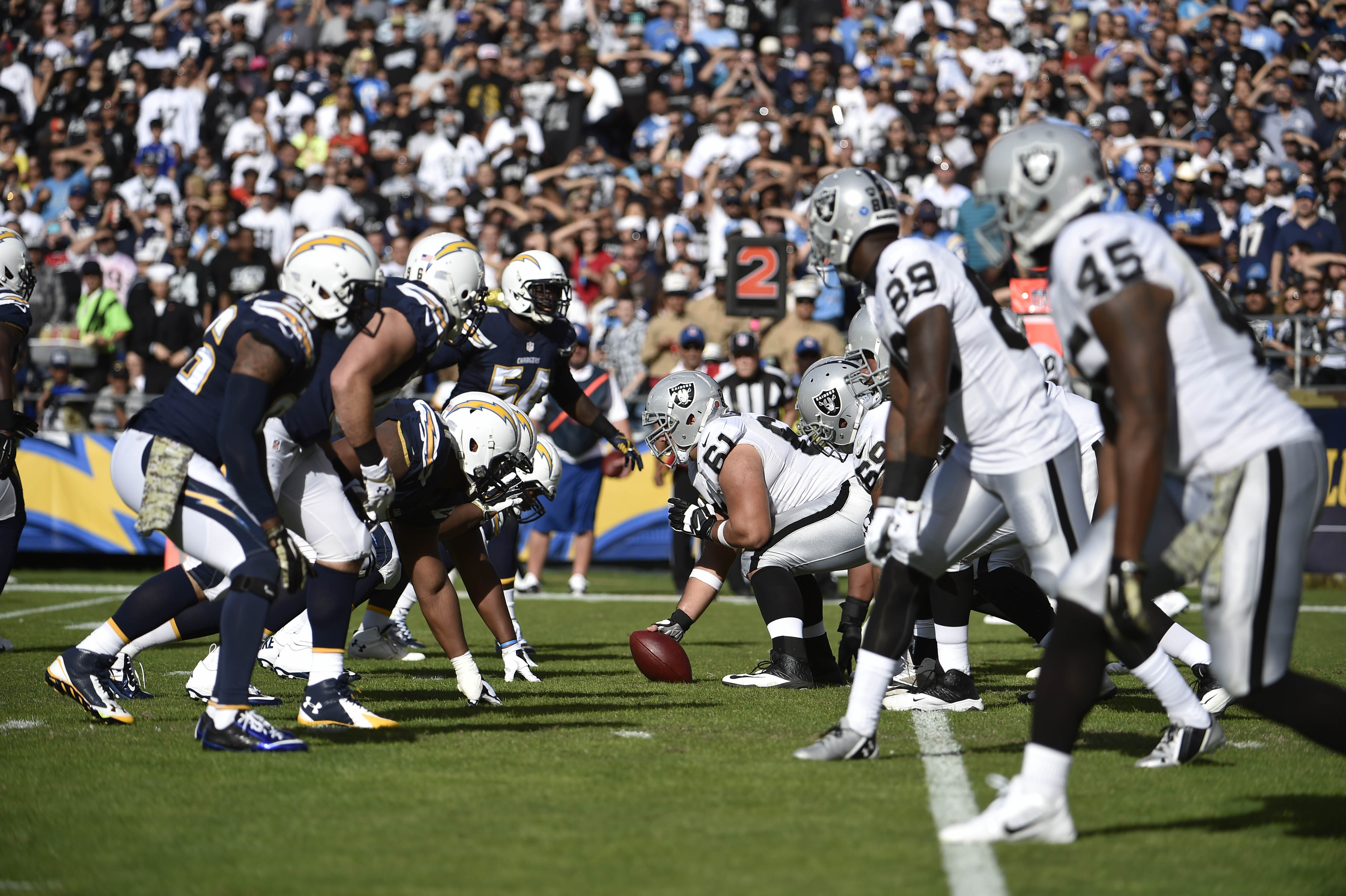 NFL rivals Oakland Raiders and San Diego Chargers plan possible shared Los  Angeles-area home - CBS News
