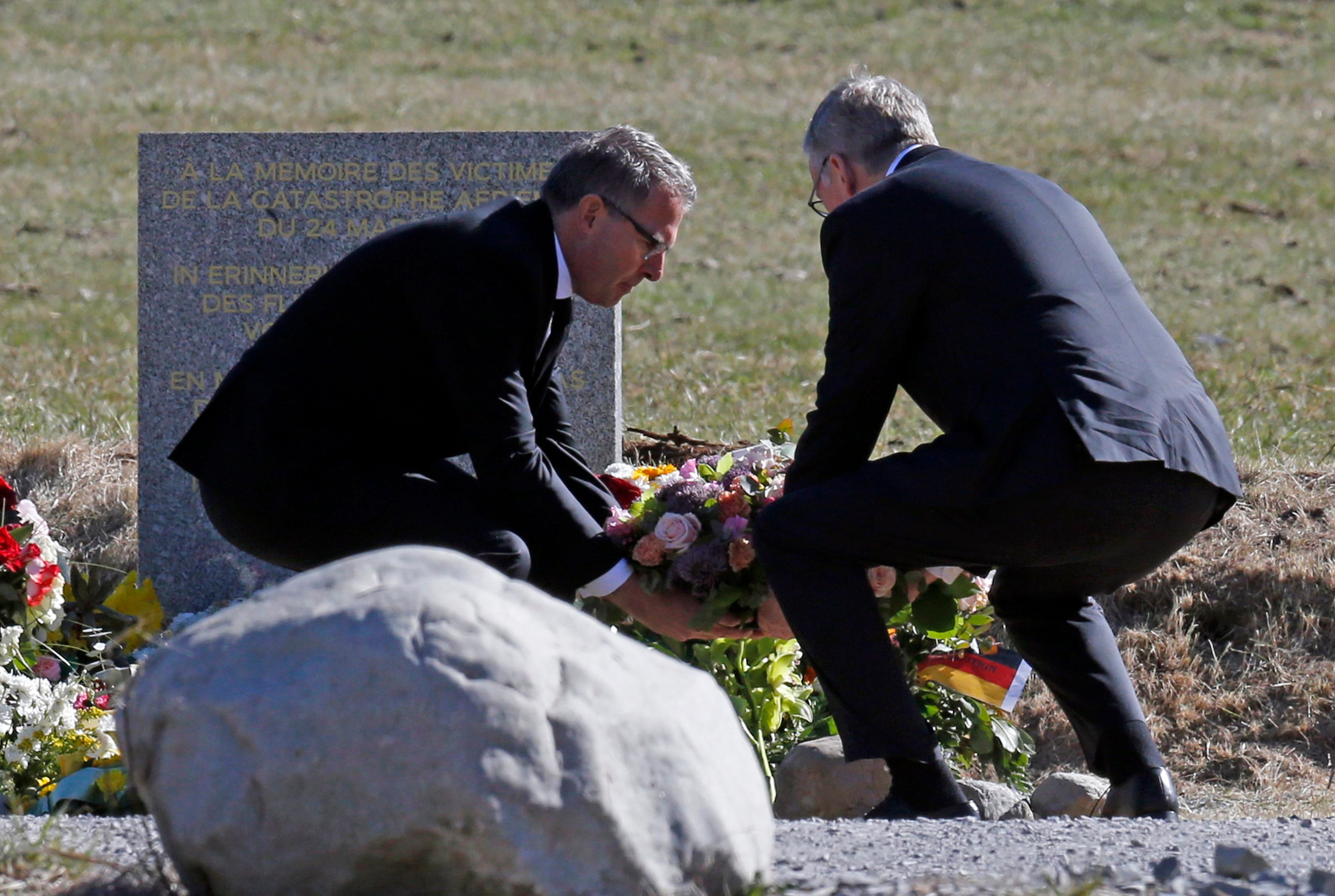 Germanwings, Lufthansa CEOs at crash site after admitting they knew of