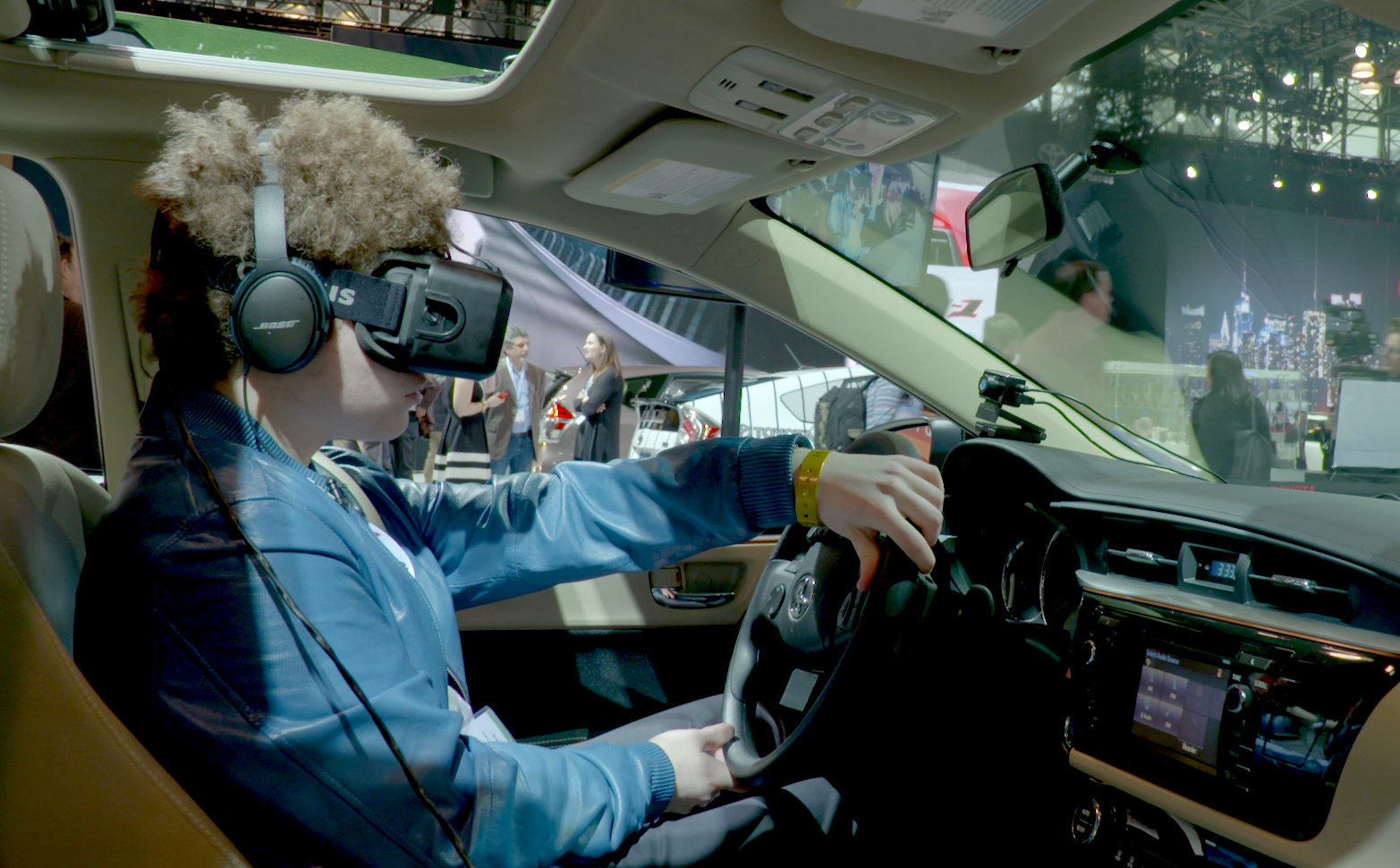 virtual reality to fight distracted driving - CBS News