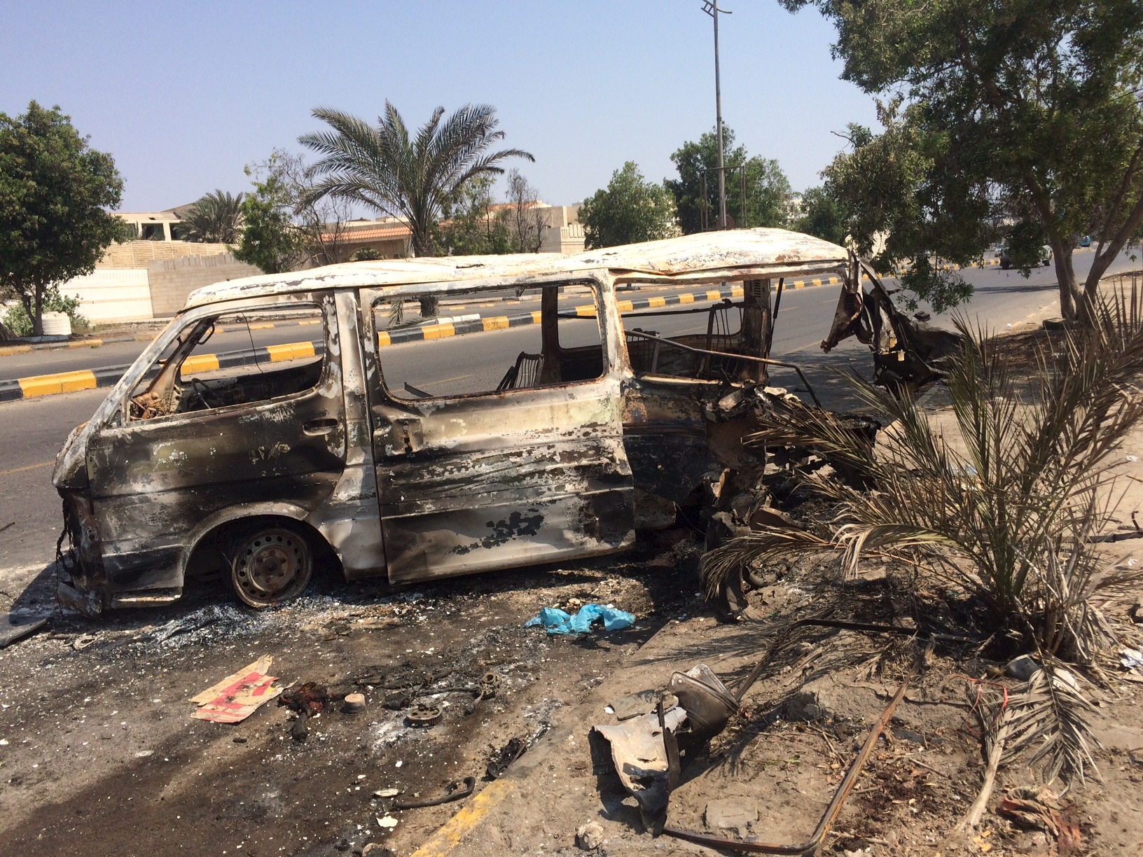 Rebel fighting intensifies in Yemen port city of Aden CBS News