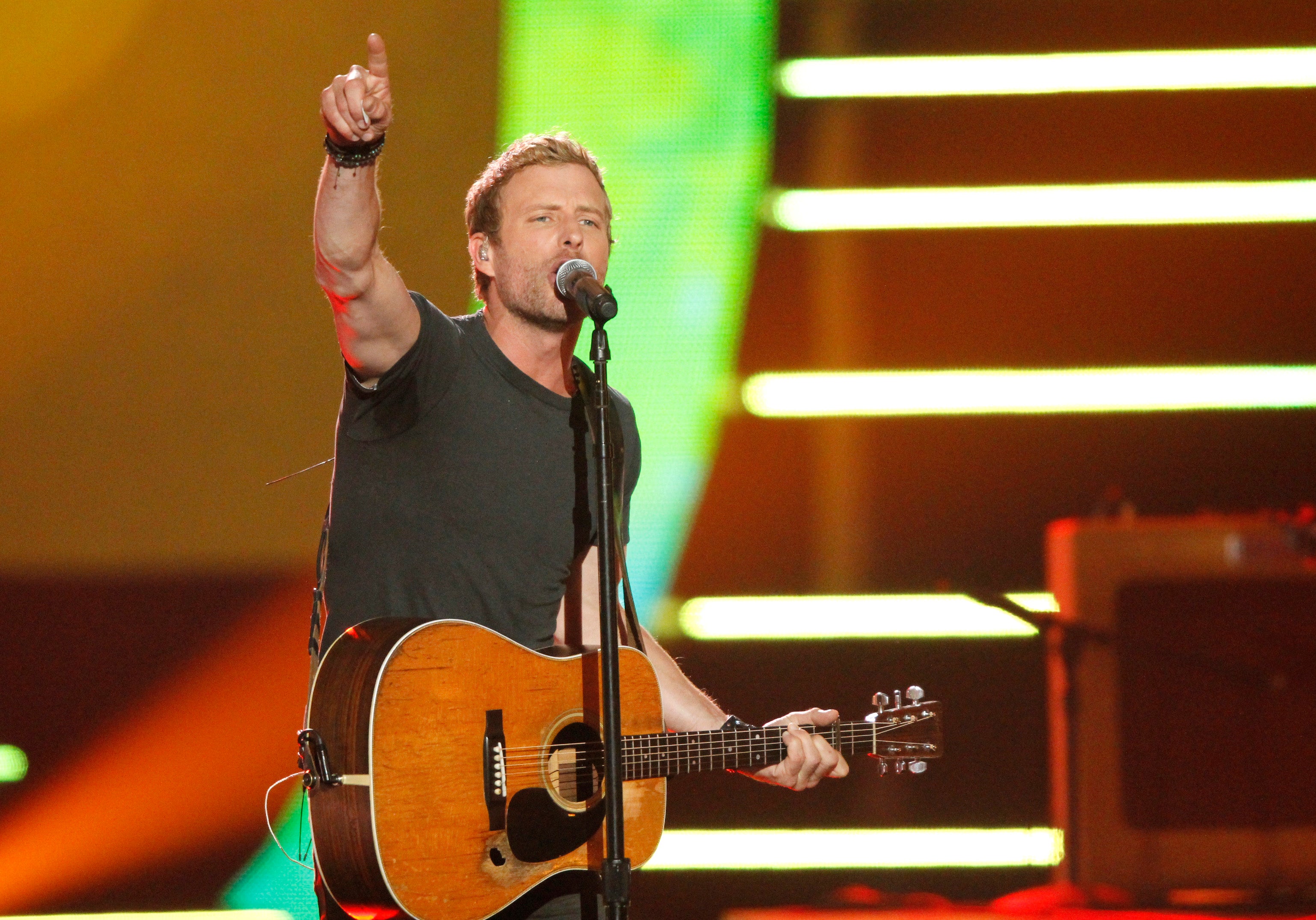 Dierks Bentley country music star on path to music, songwriting stardom - How Old Is Dierks Bentley? Country Star’s Real Age Uncovered
