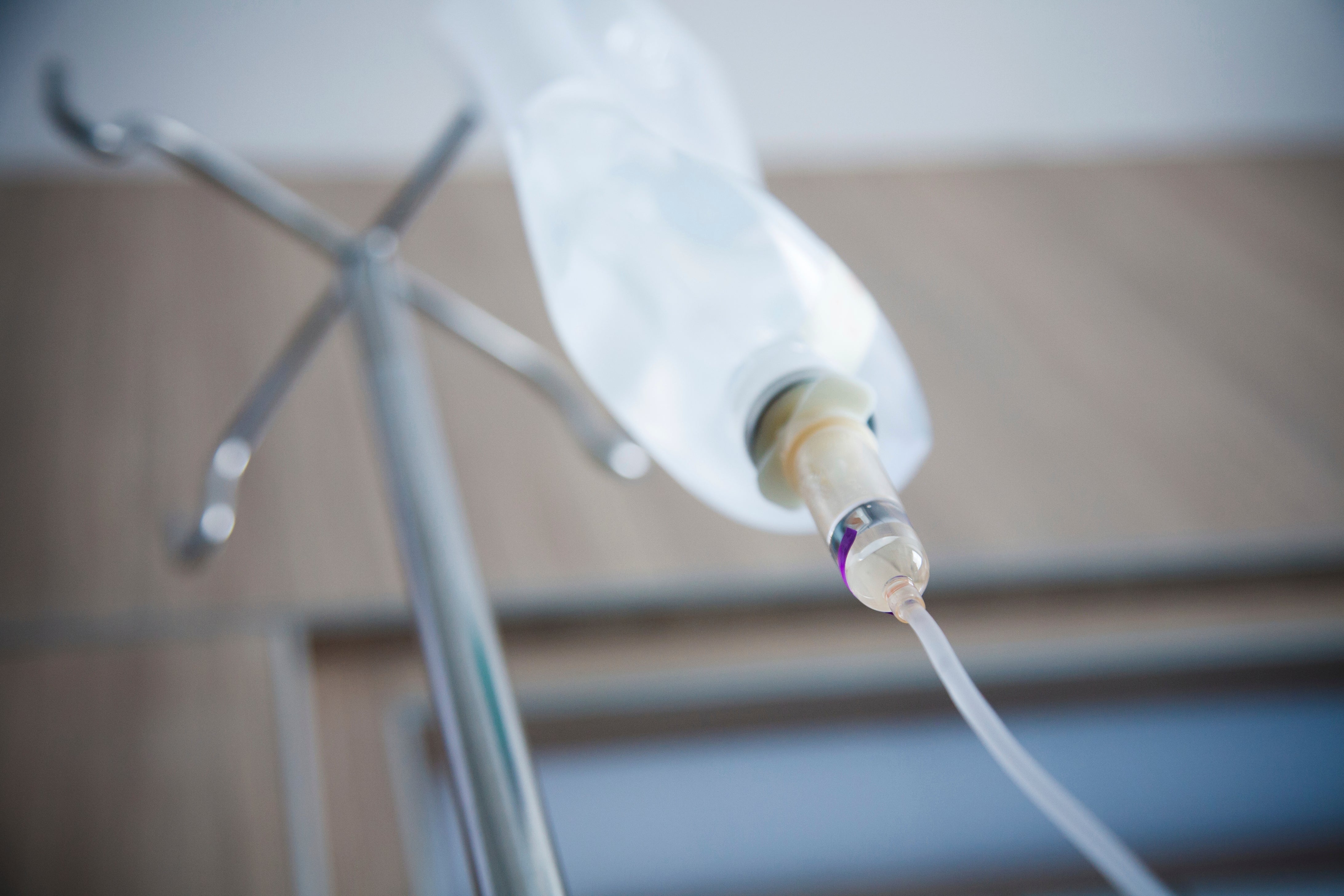 Clinics offering vitamin therapy through IV bring trend to mid