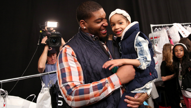 Devon Still says daughter Leah is cancer-free - CBS News