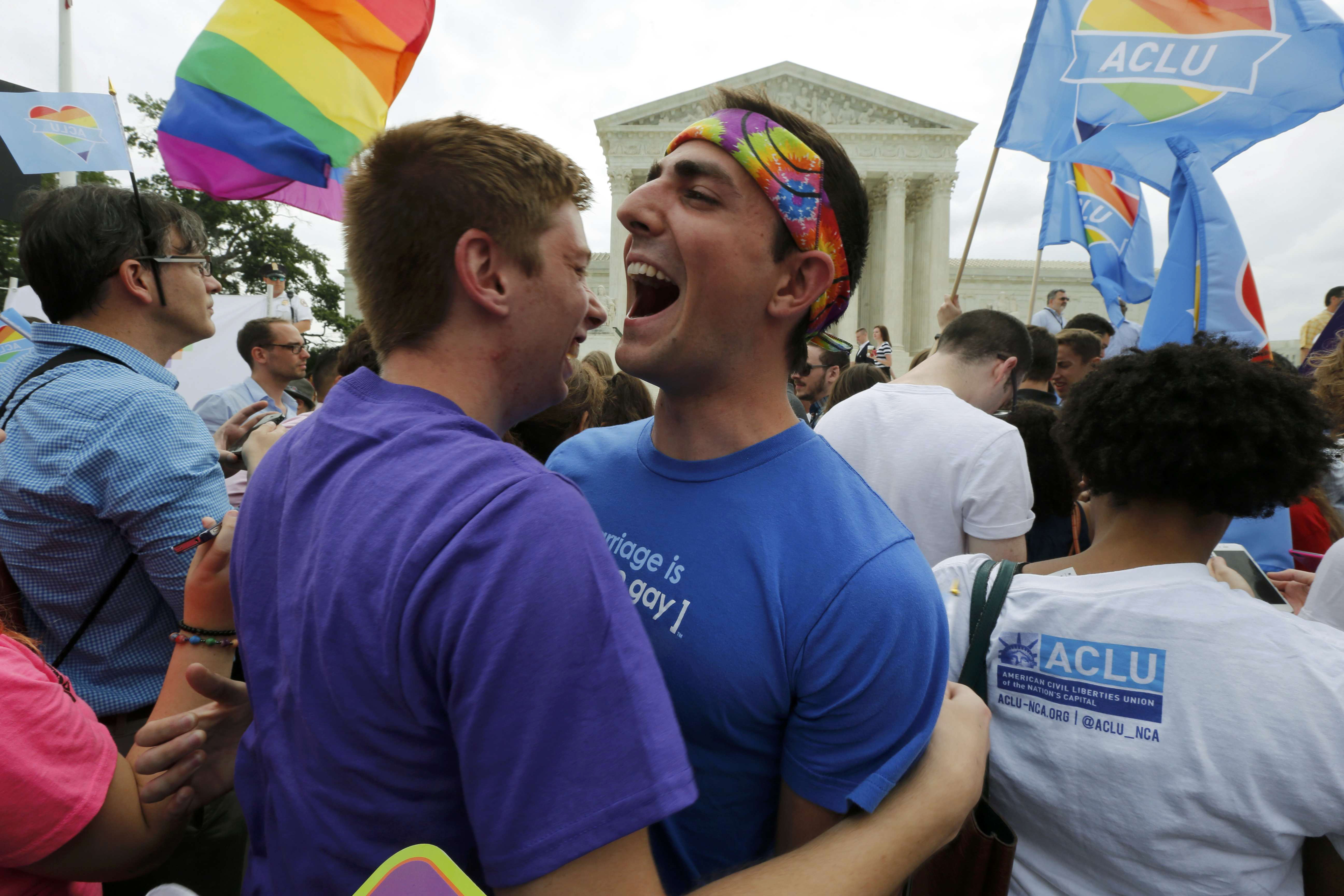 Optimisme Gade Etablere Same-sex marriage legalized by Supreme Court - CBS News