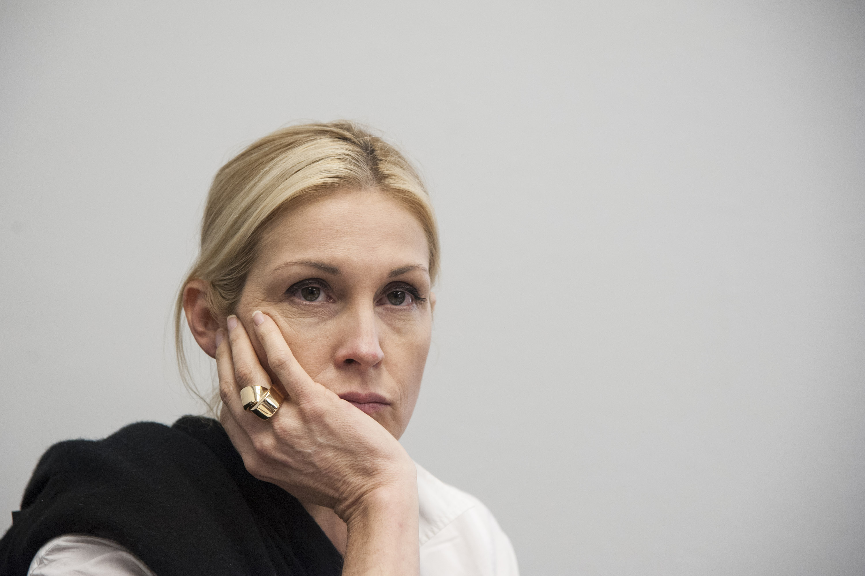 Kelly Rutherford Loses In Latest Custody Battle Round Cbs News