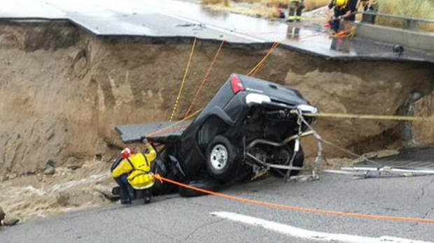 pickup-bridge-collapse-620.jpg 
