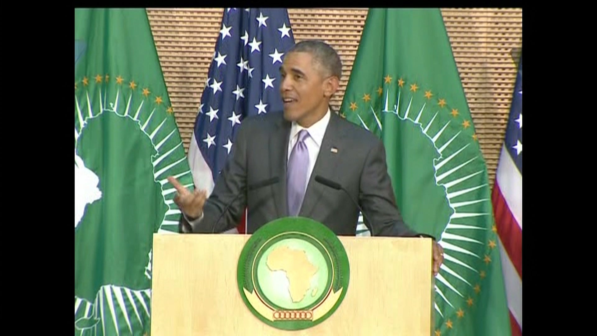 In Africa, President Obama says he thinks he could win a third term ...