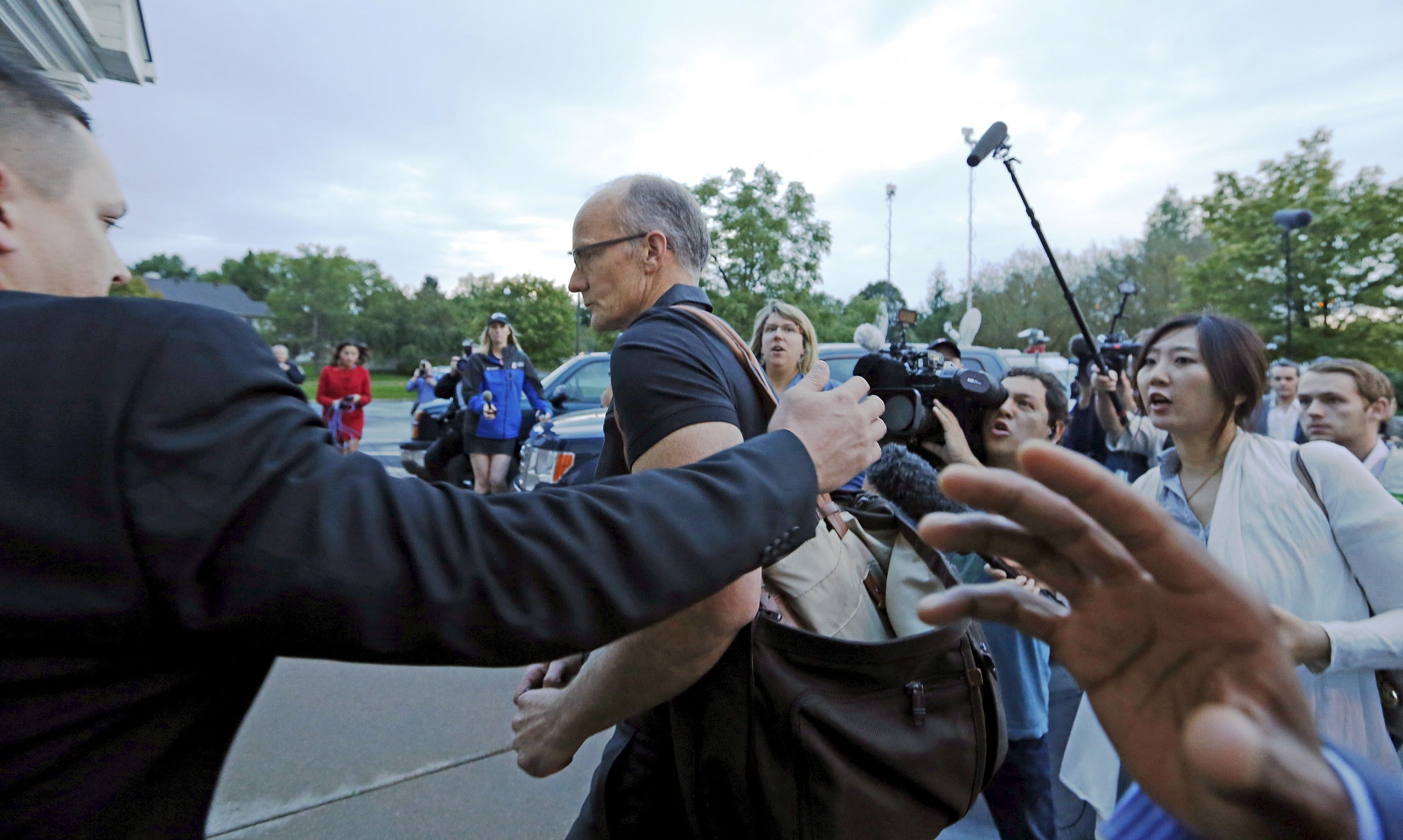 Walter Palmer, Minnesota dentist who killed Cecil the lion, returns to