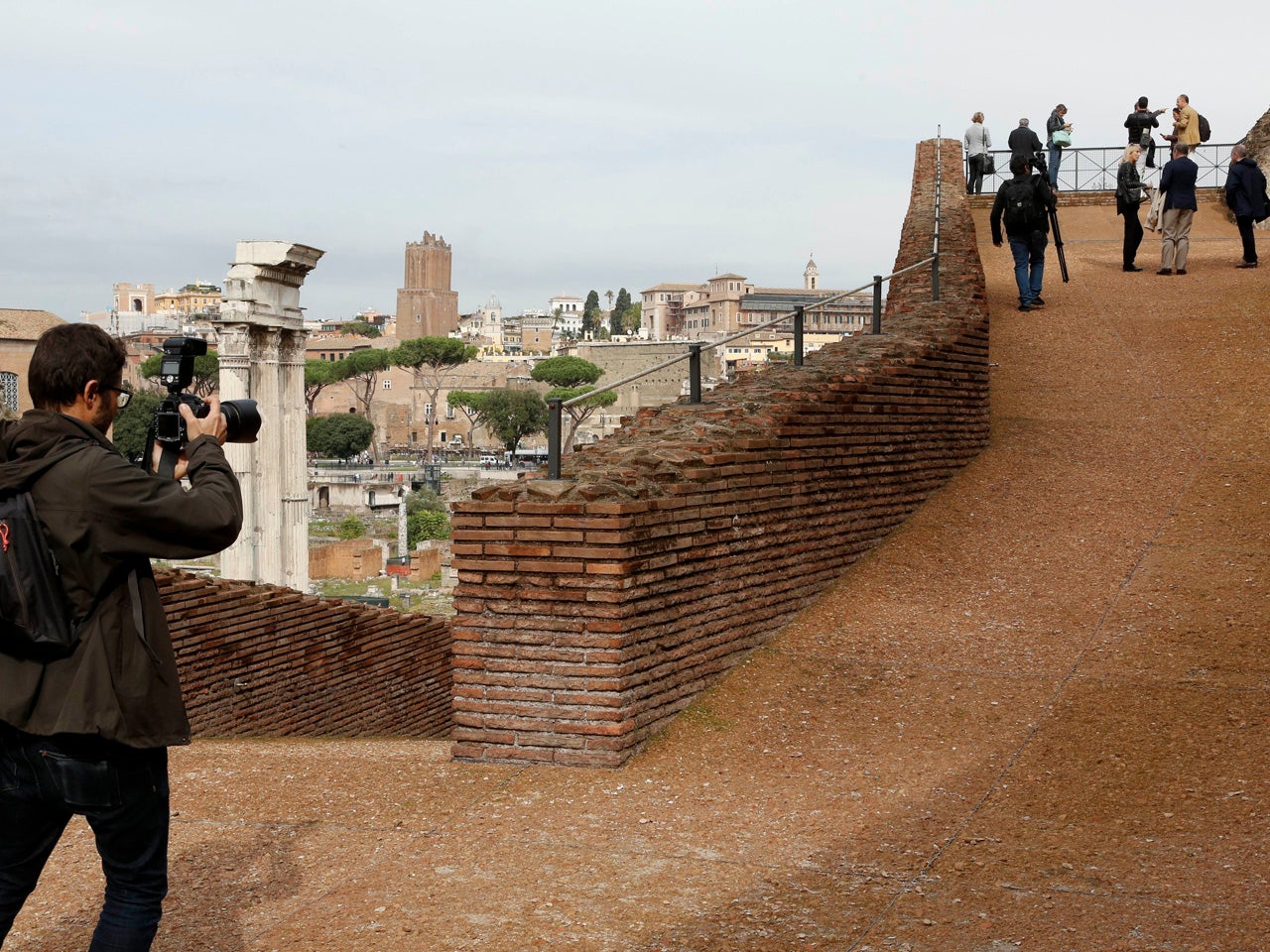 Caesar Ramp Ancient Roman ramp restored, connects palace and Roman Forum - CBS News