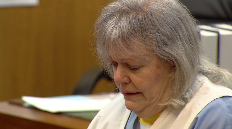 Linda Duffey Gwozdz addresses the court at her sentencing