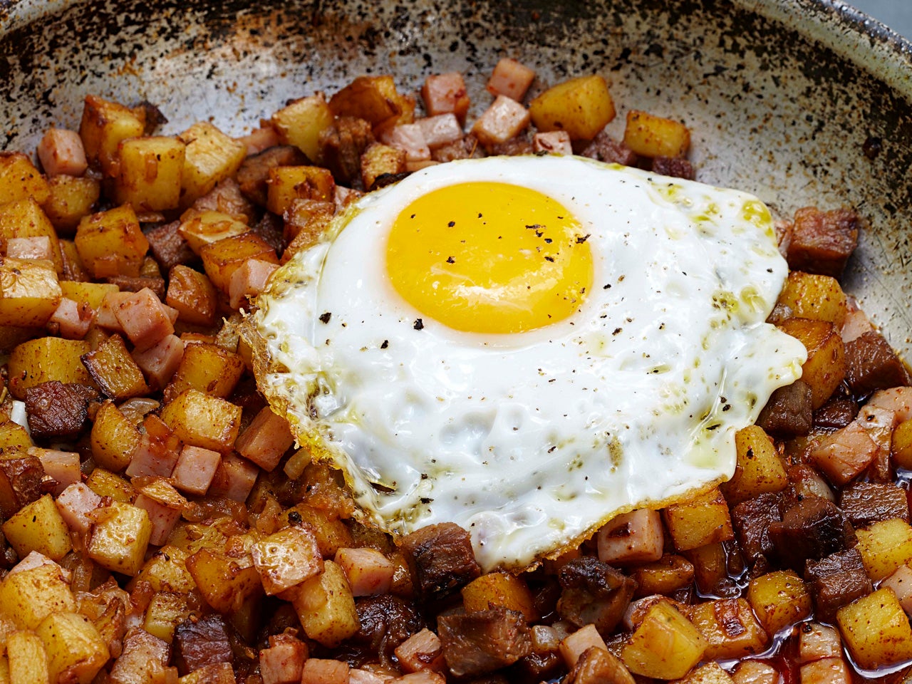 Recipe: Pytt i Panna (That&amp;#39;s Hash, to You) - CBS News