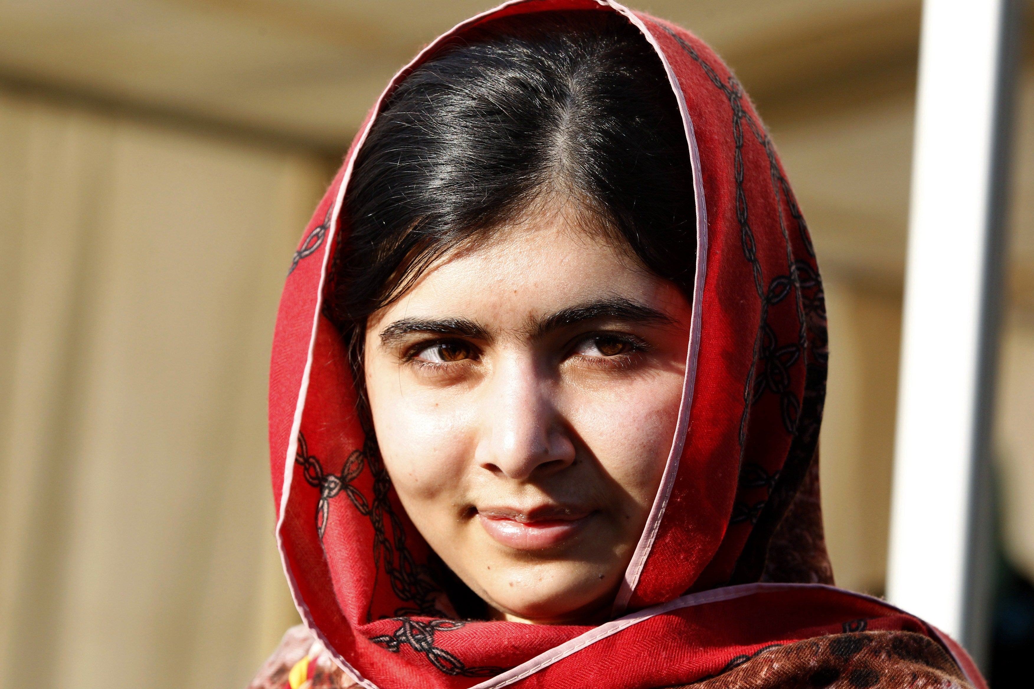 malala yousafzai going to school