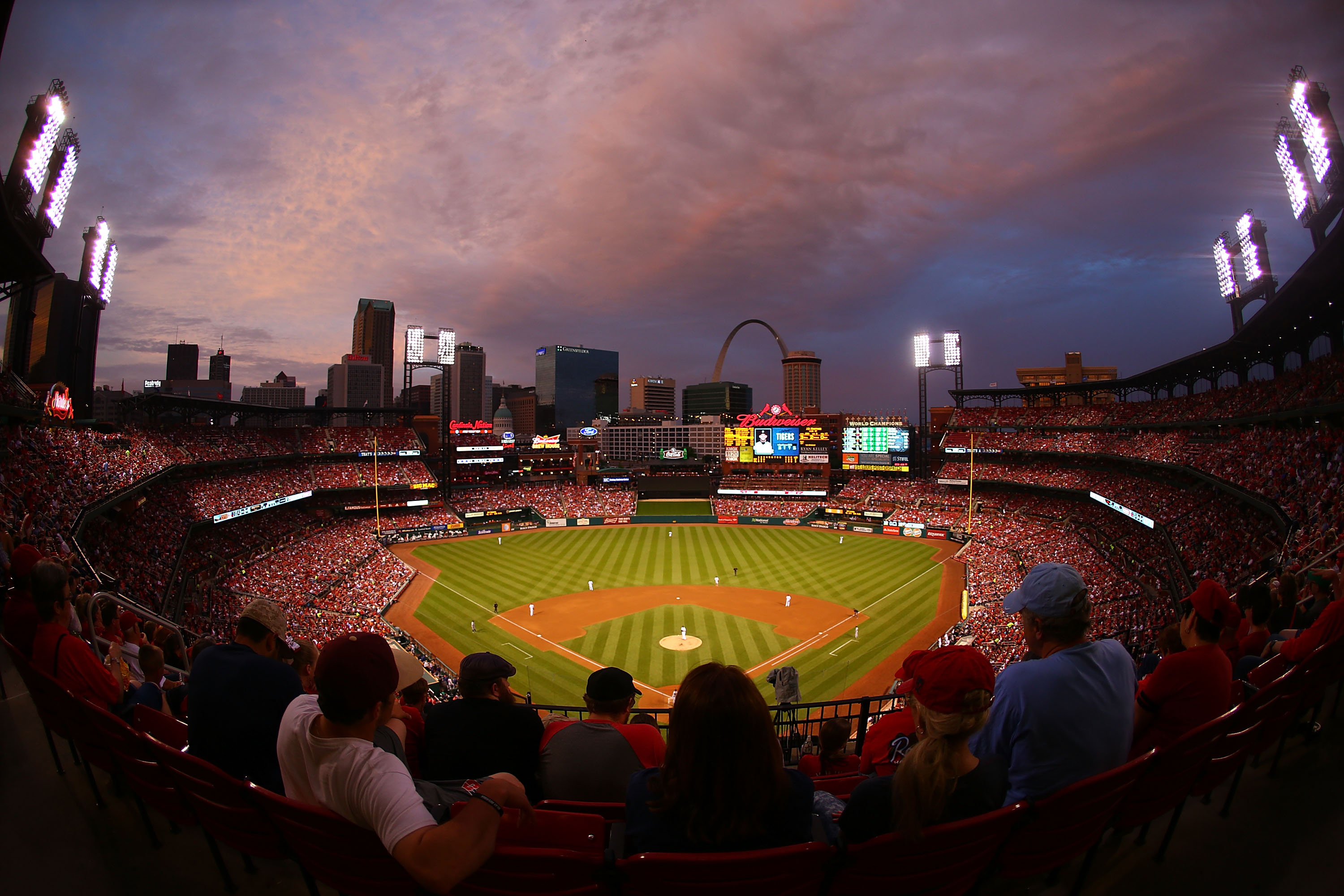 AP source: Ex-Cardinals executive accuses owner of cheating – KGET 17