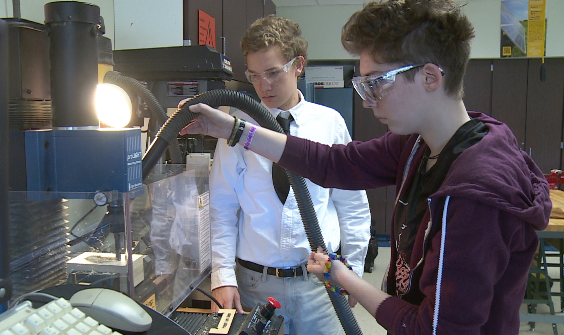 Inspiring A Generation Of Students "who Can Solve Real Problems" - CBS News